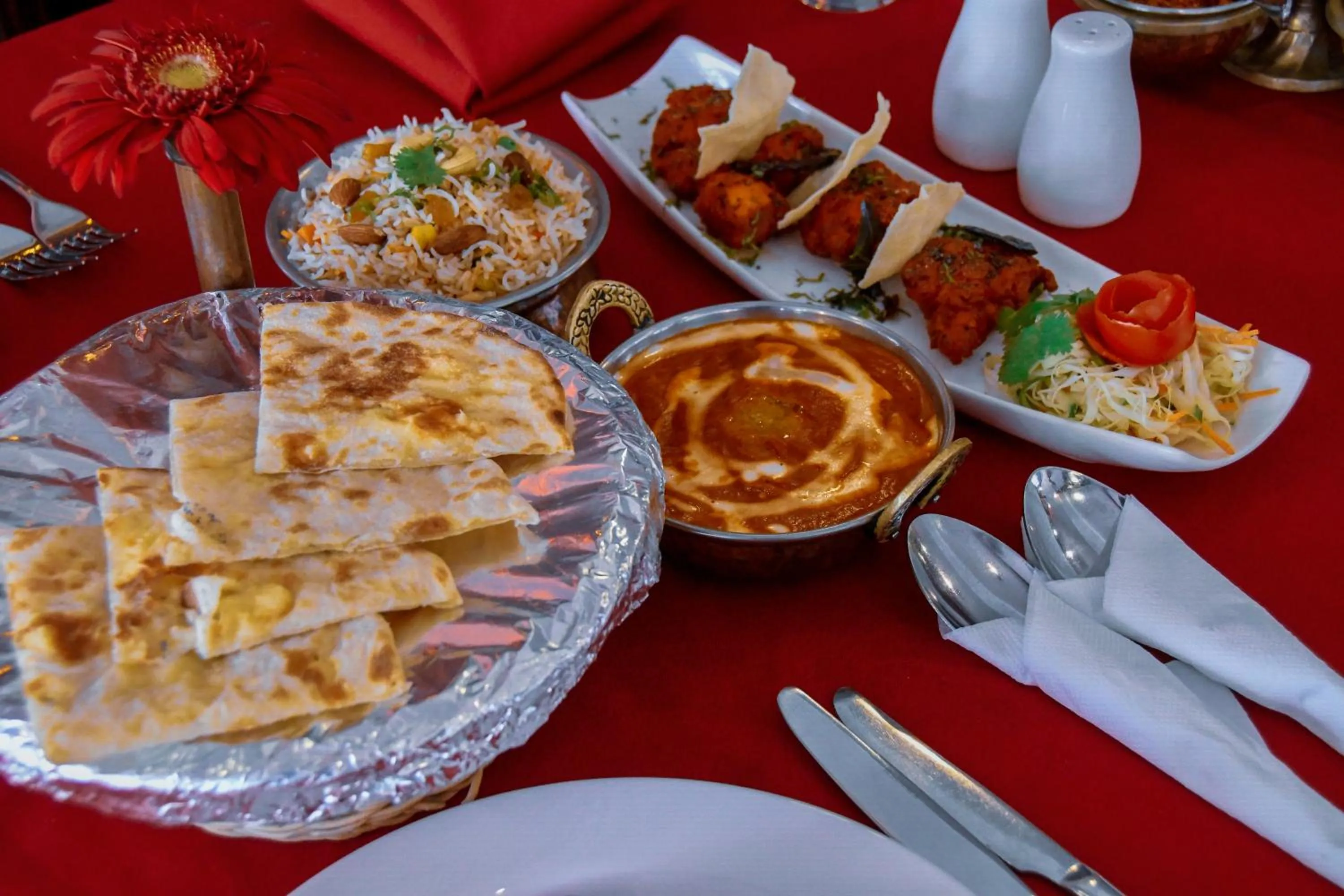 Restaurant/places to eat in Oceanic Villa