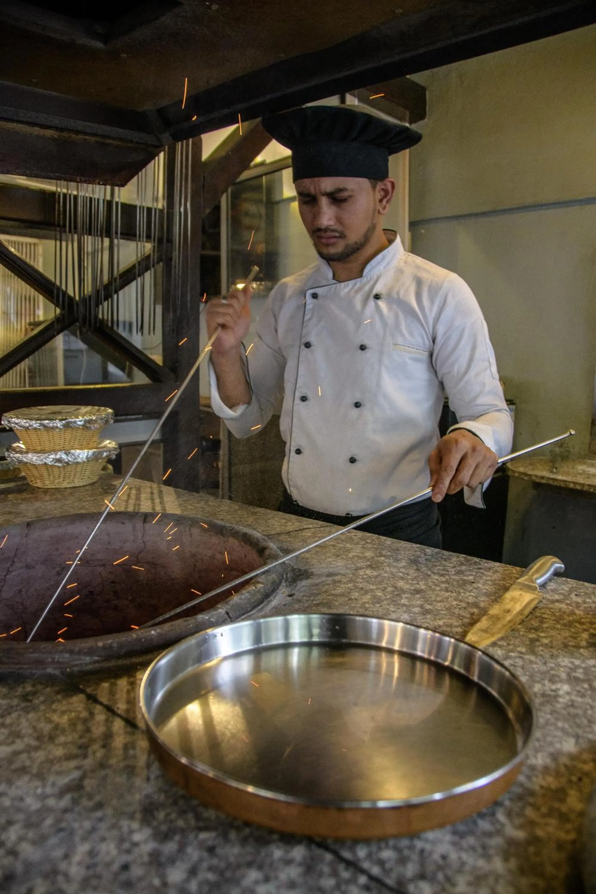 Restaurant/places to eat in Oceanic Villa