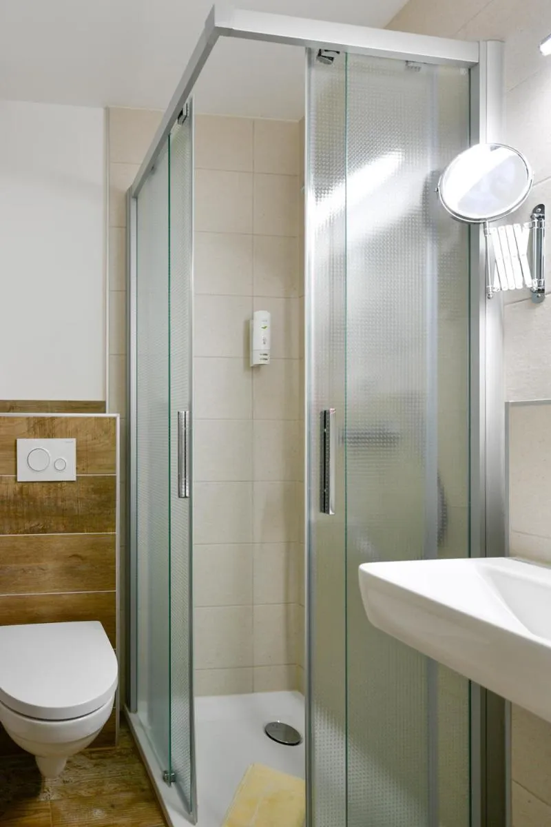 Shower in Hotel Zum Stern Spreewald