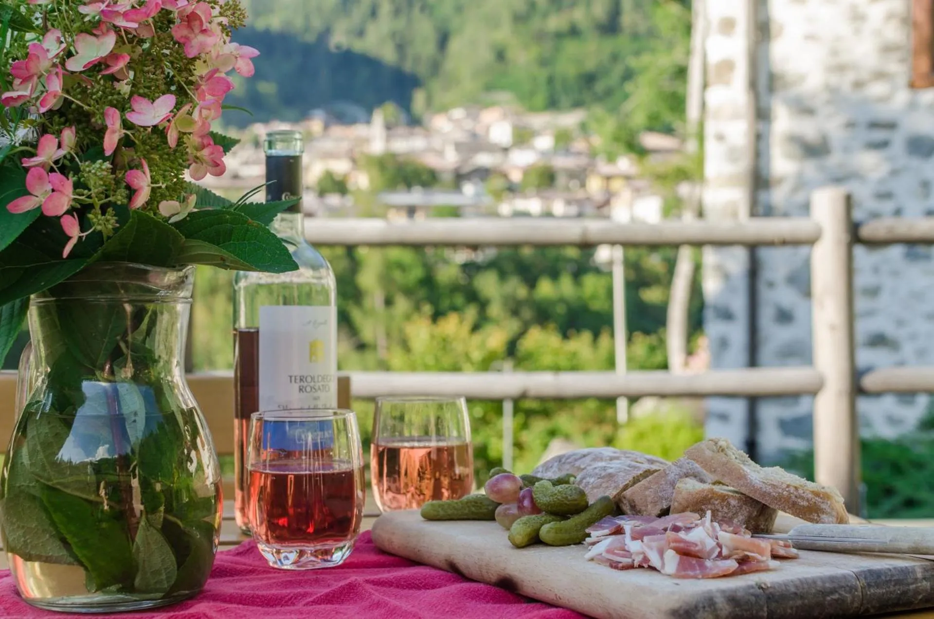 Two-Bedroom Apartment with Mountain View in Maso Noce