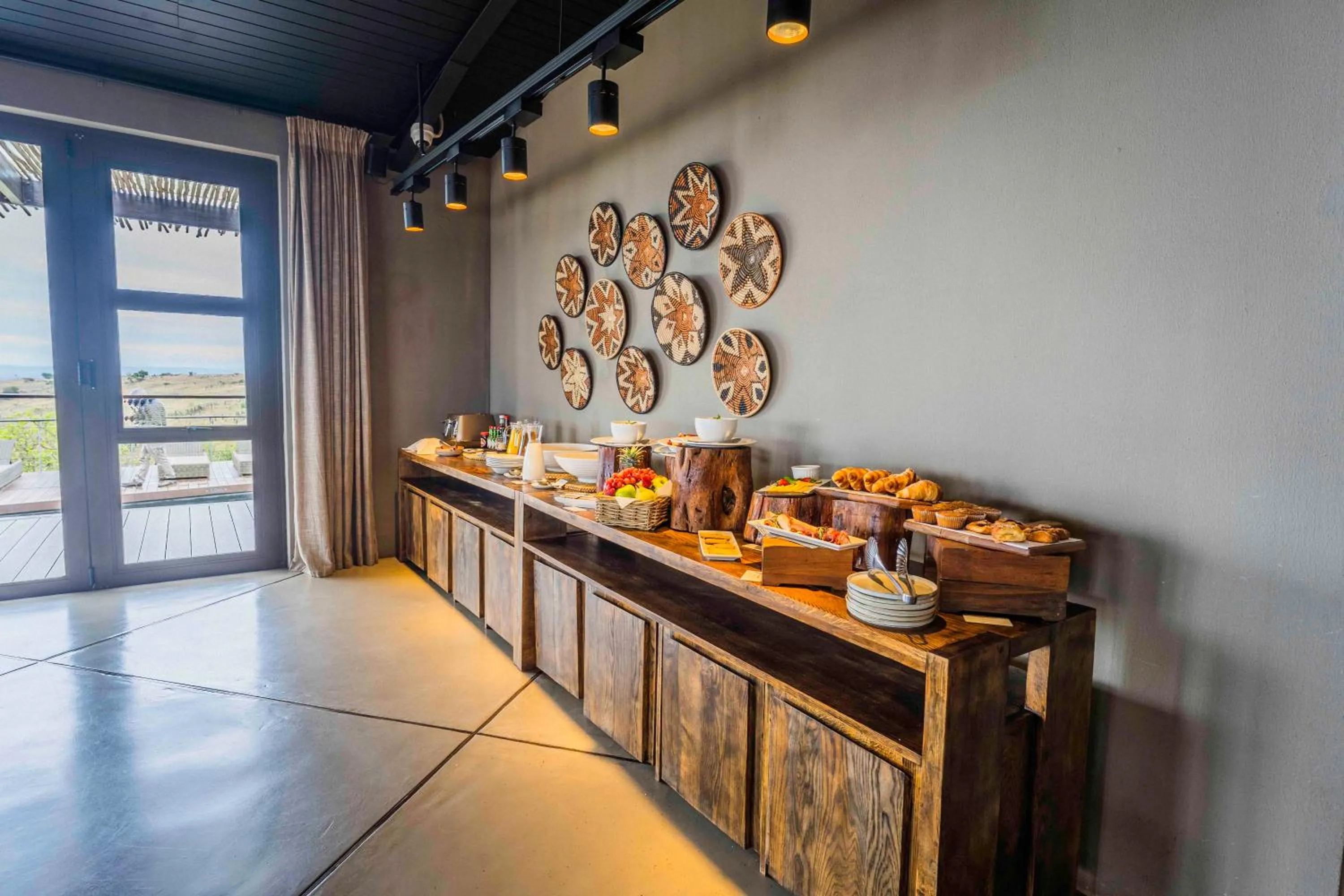 Dining area in Zulu Rock Lodge - Babanango Game Reserve