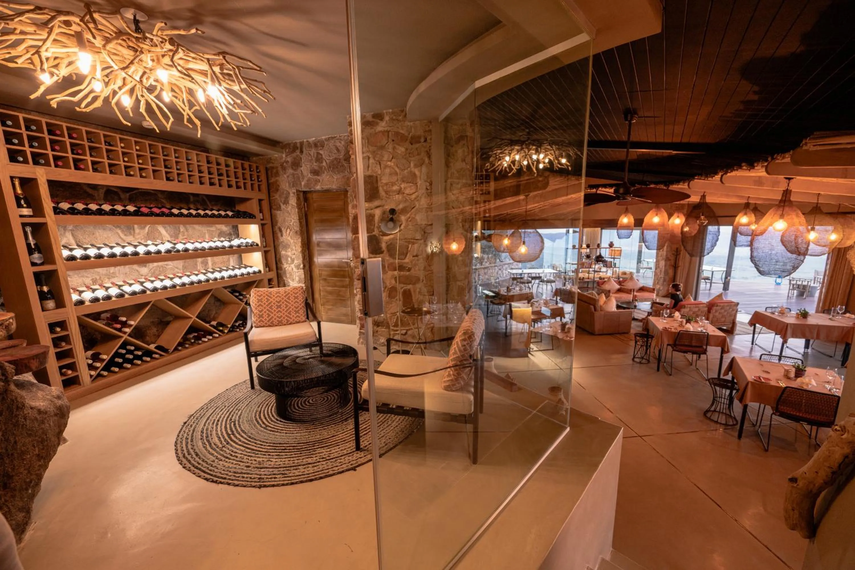 Lounge or bar in Zulu Rock Lodge - Babanango Game Reserve
