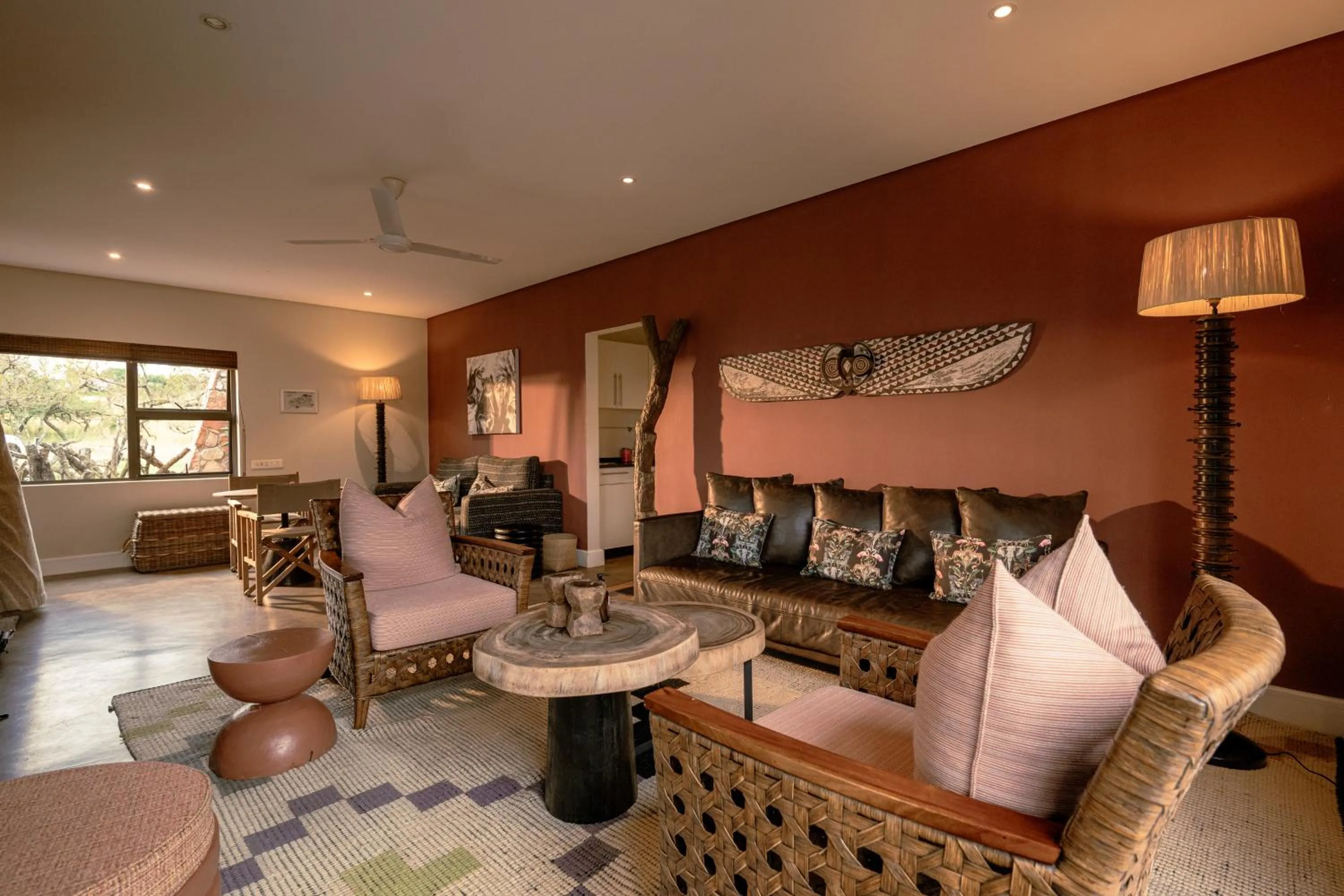 Living room in Zulu Rock Lodge - Babanango Game Reserve