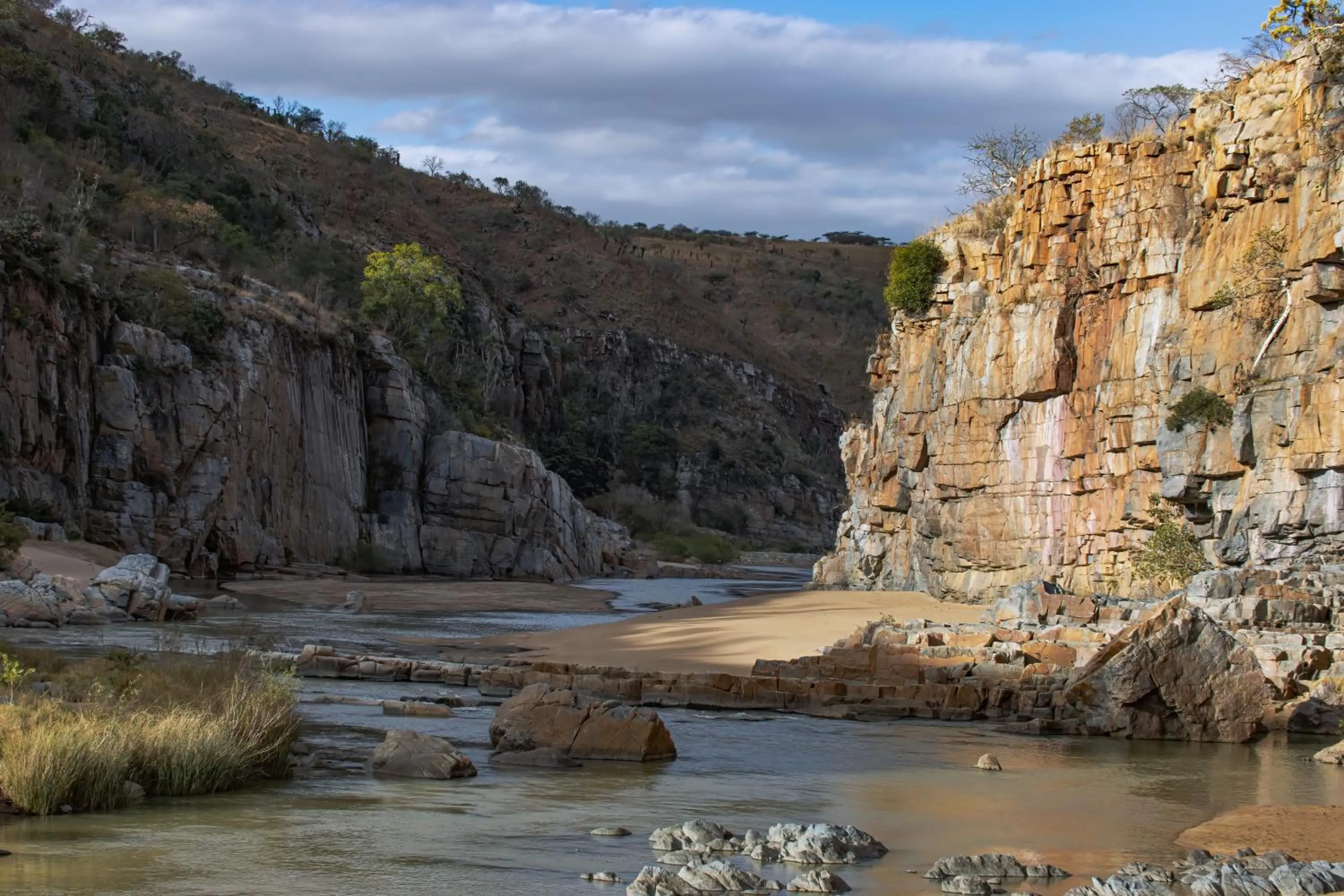 Natural landscape in Zulu Rock Lodge - Babanango Game Reserve