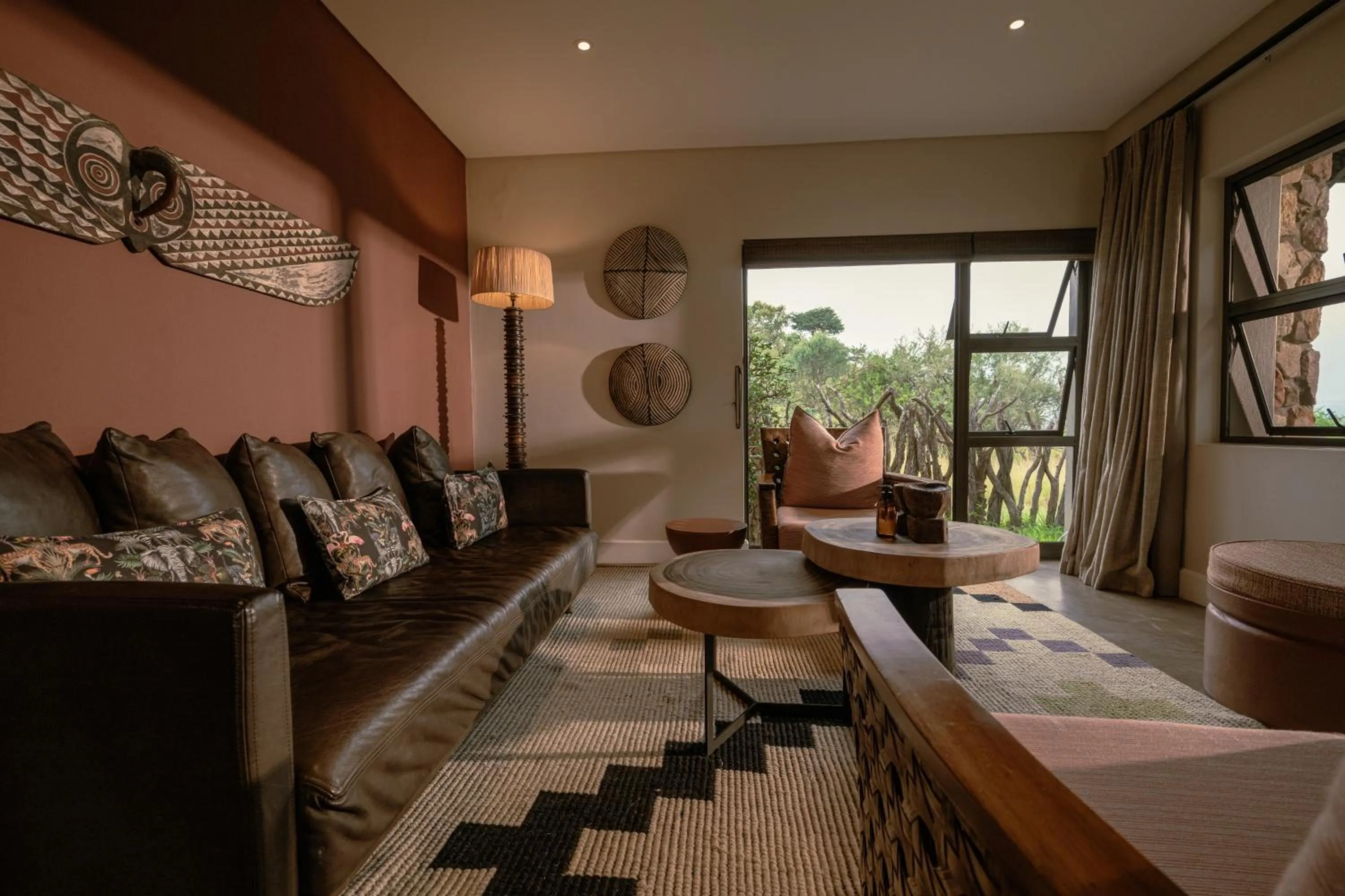 Living room in Zulu Rock Lodge - Babanango Game Reserve