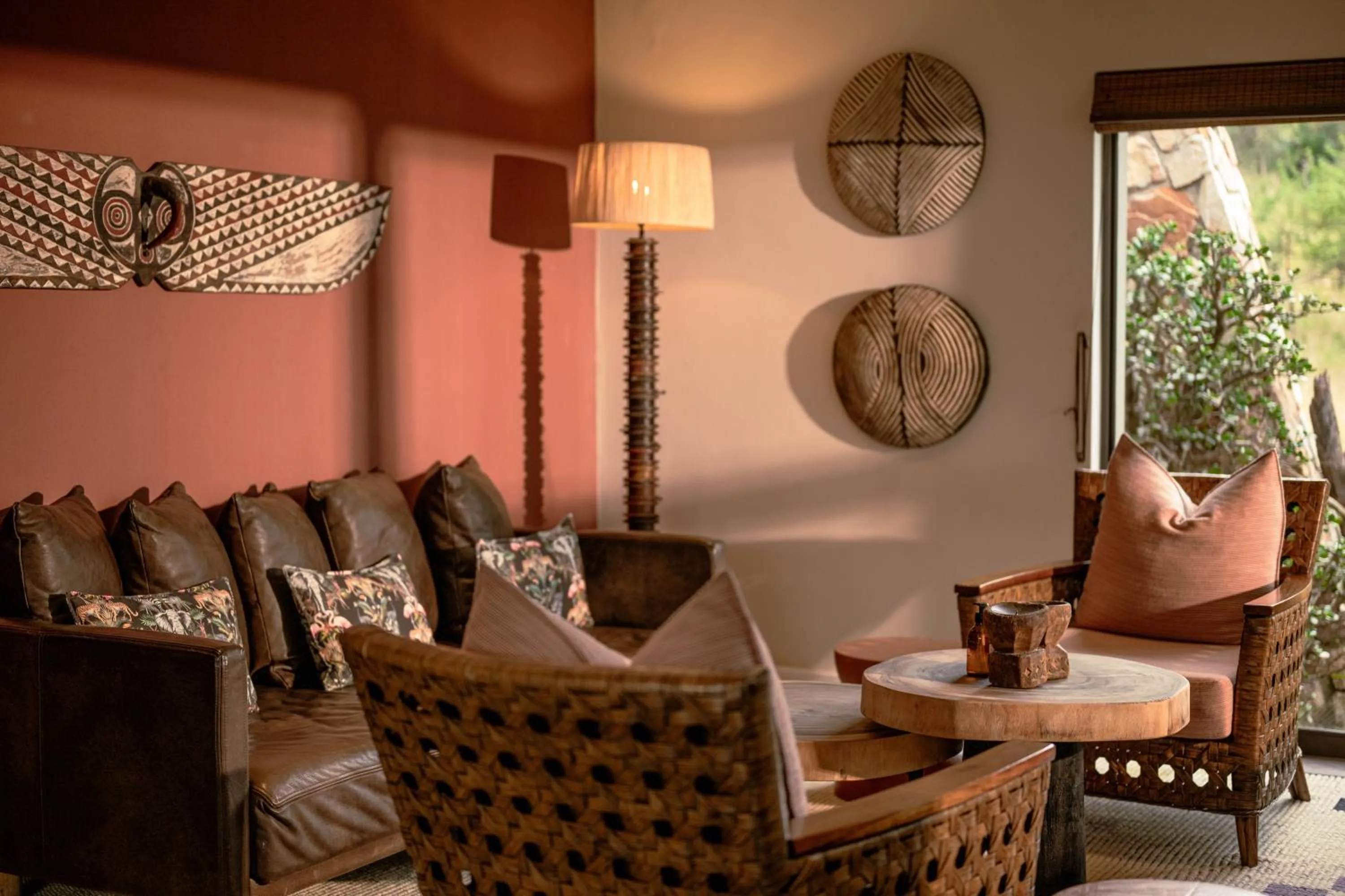 Living room in Zulu Rock Lodge - Babanango Game Reserve
