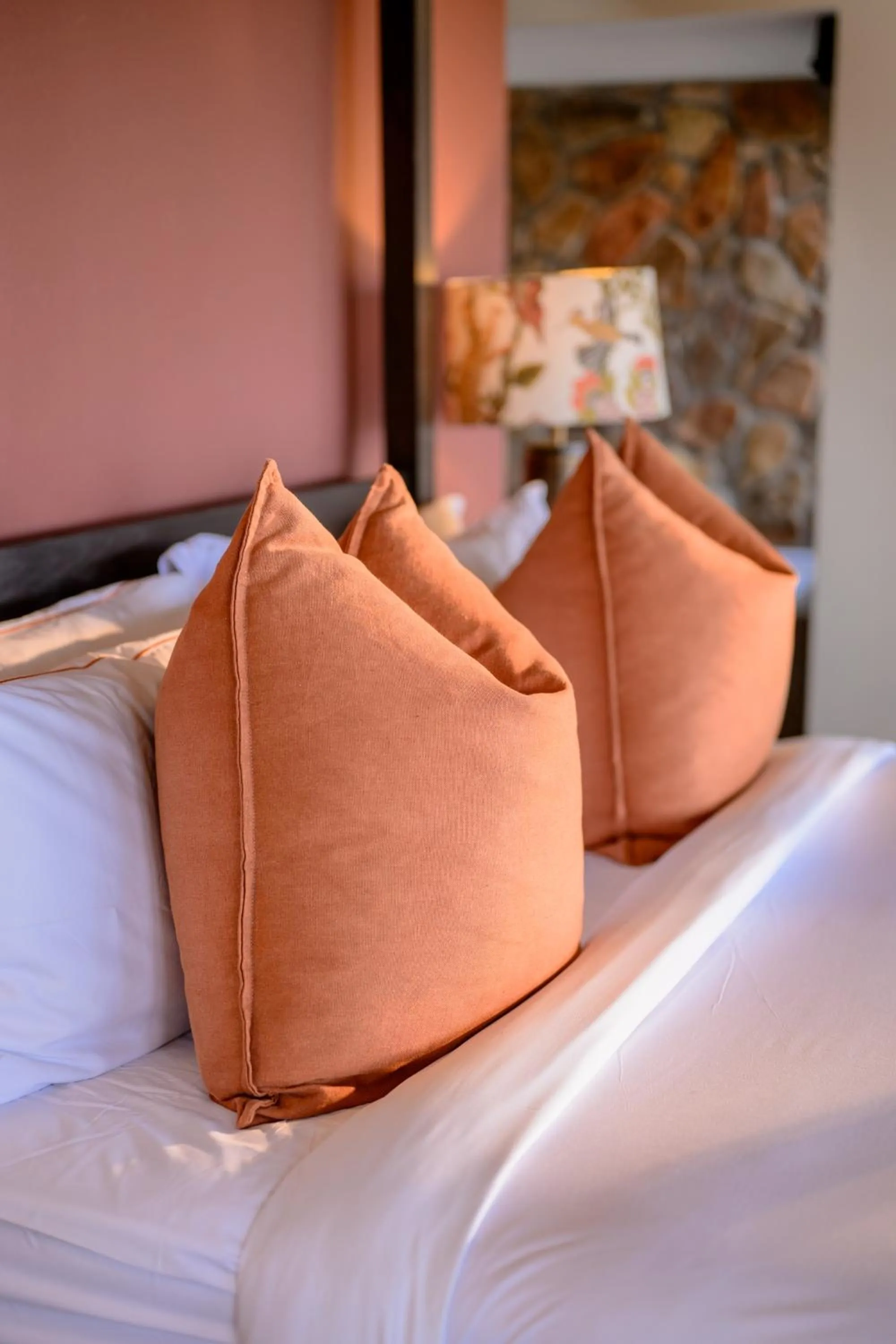 Bedroom, Bed in Zulu Rock Lodge - Babanango Game Reserve