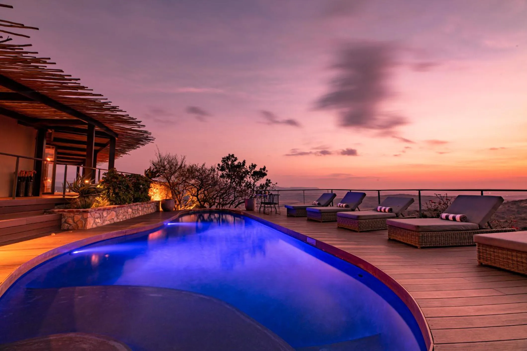 Swimming pool in Zulu Rock Lodge - Babanango Game Reserve