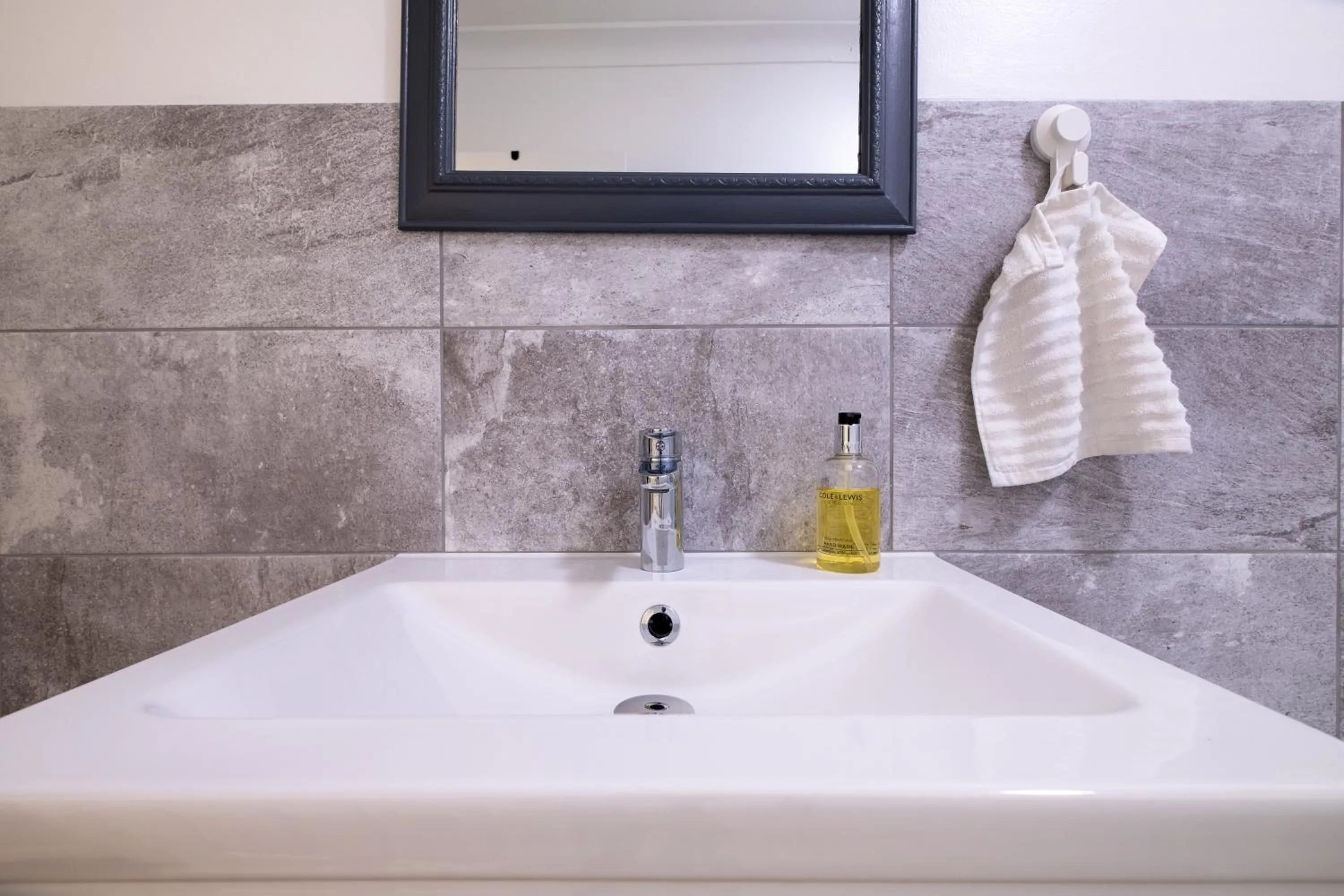 Bathroom in Brunswick in Brighton and Hove by 9S Living