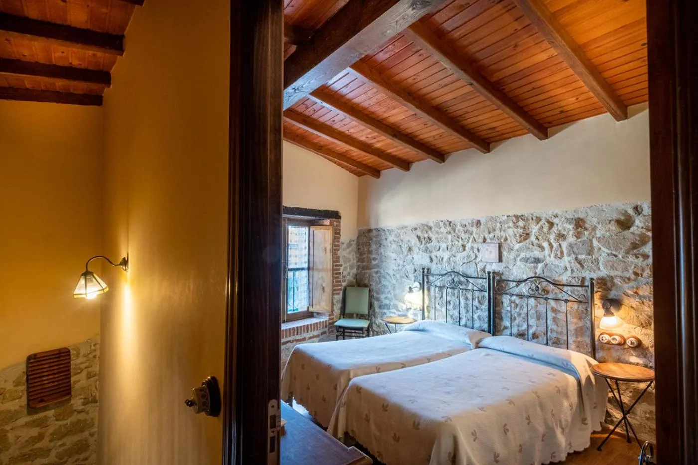 Photo of the whole room, Bed in Casa Rural El Molino