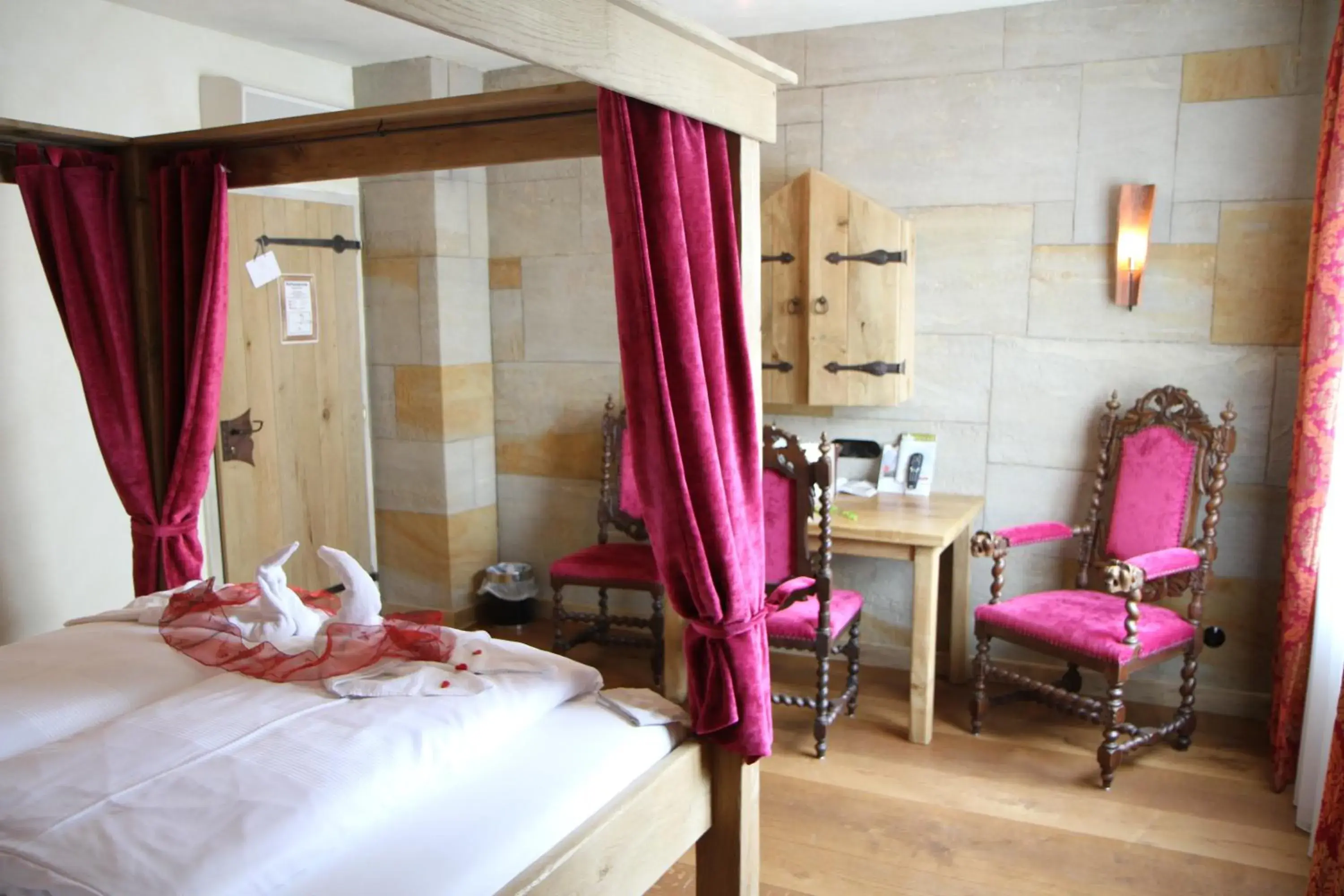 Junior Suite - single occupancy in Simones Hotel Fürstenhof Junior Suite - single occupancy in Simones Hotel Fürstenhof