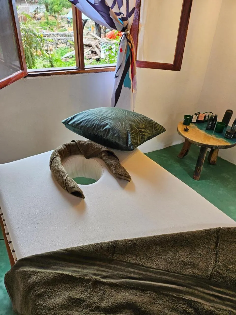 Massage in Babalao Bungalows