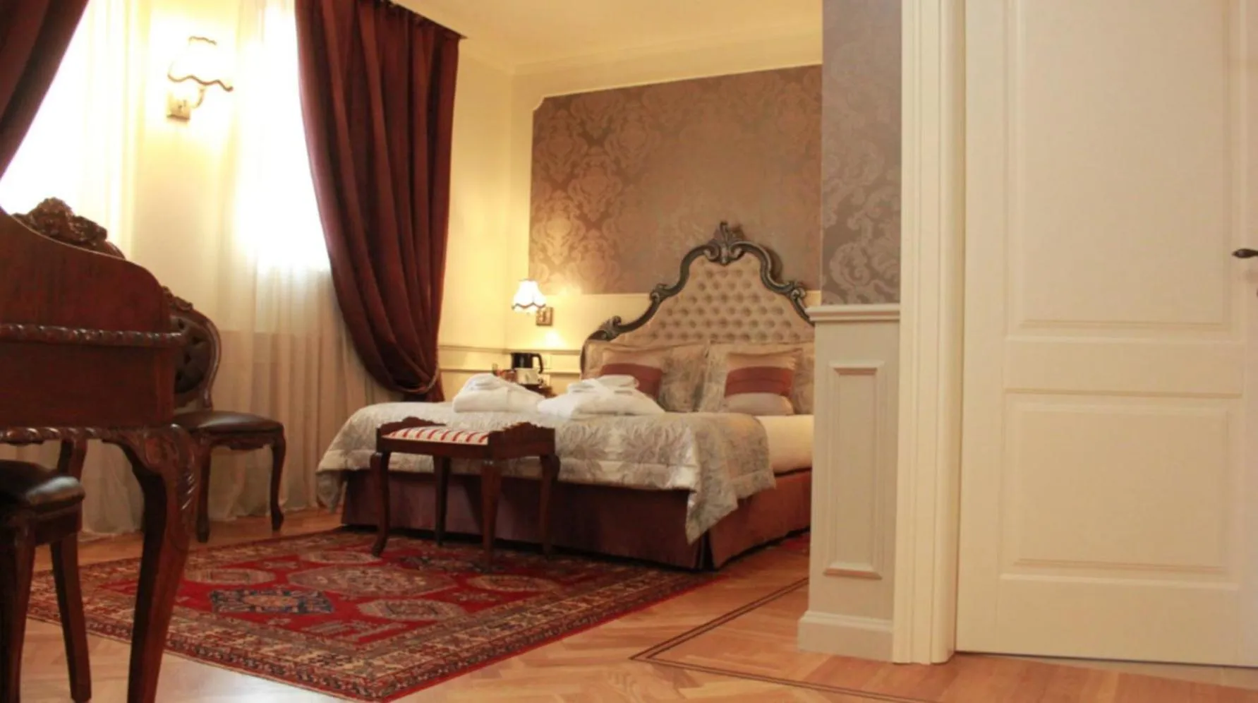 Photo of the whole room, Bed in Relais Colle San Pietro