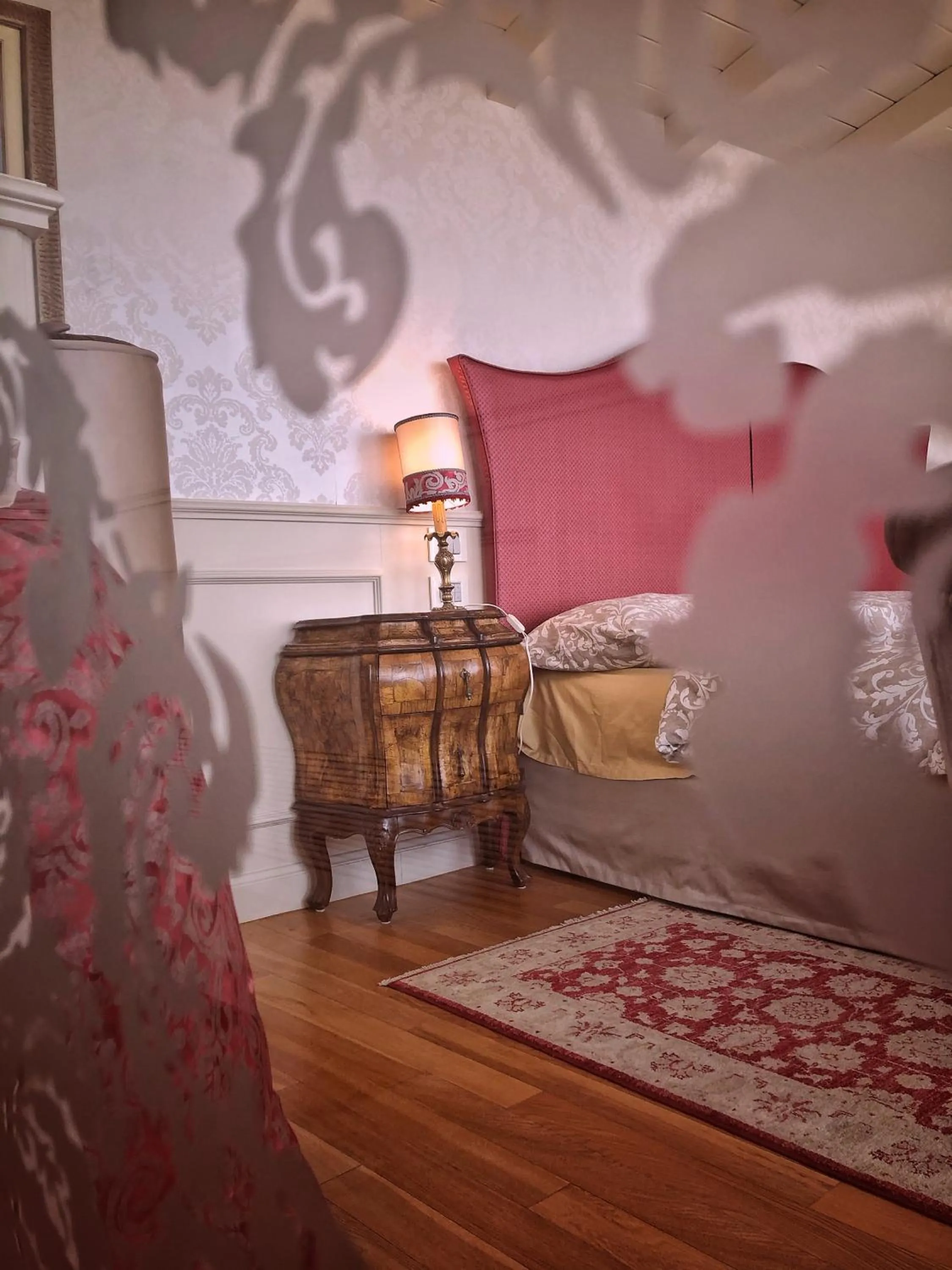 Decorative detail, Bed in Relais Colle San Pietro