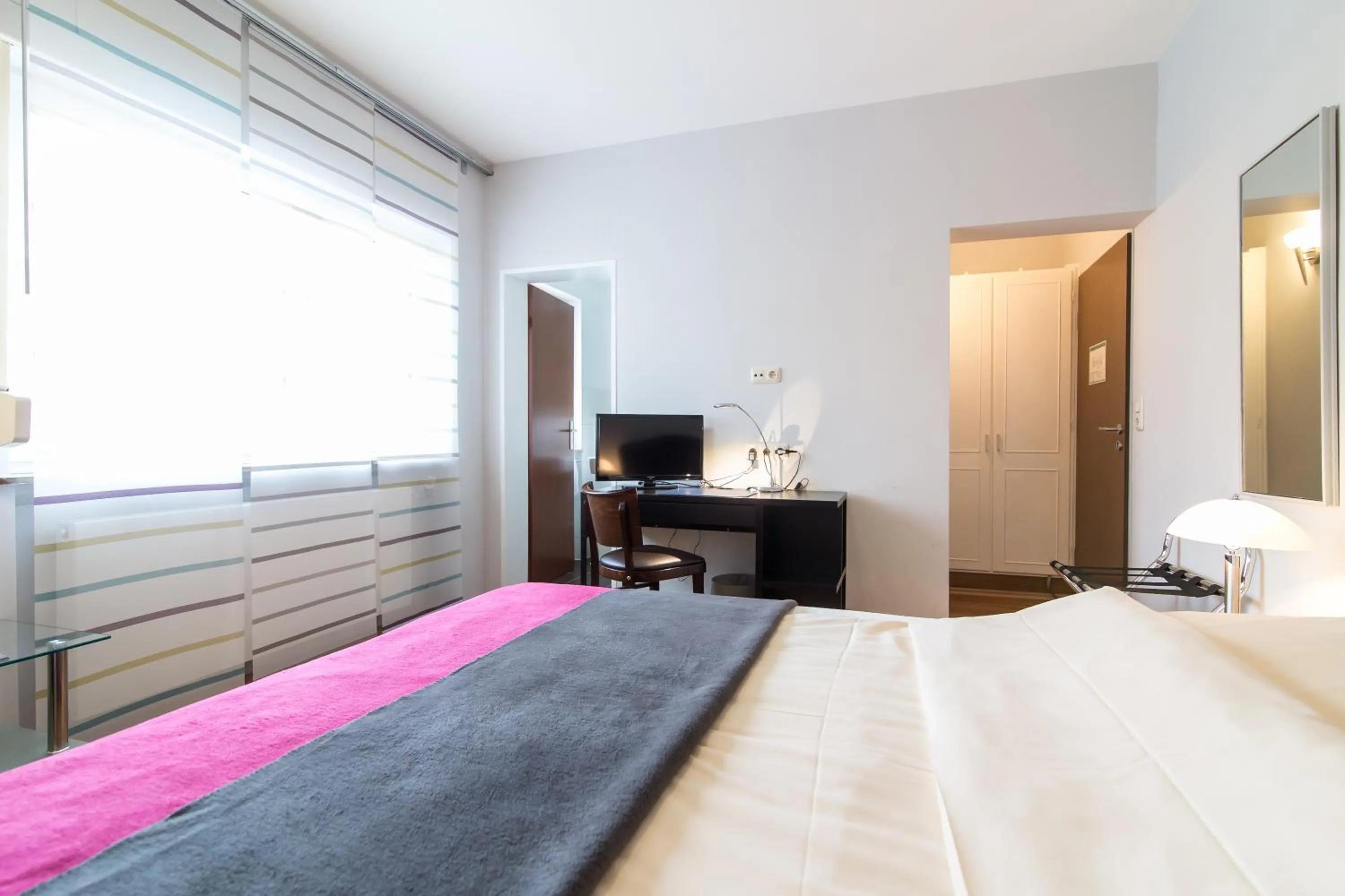 Decorative detail, Bed in Hotel Klein Frankfurt