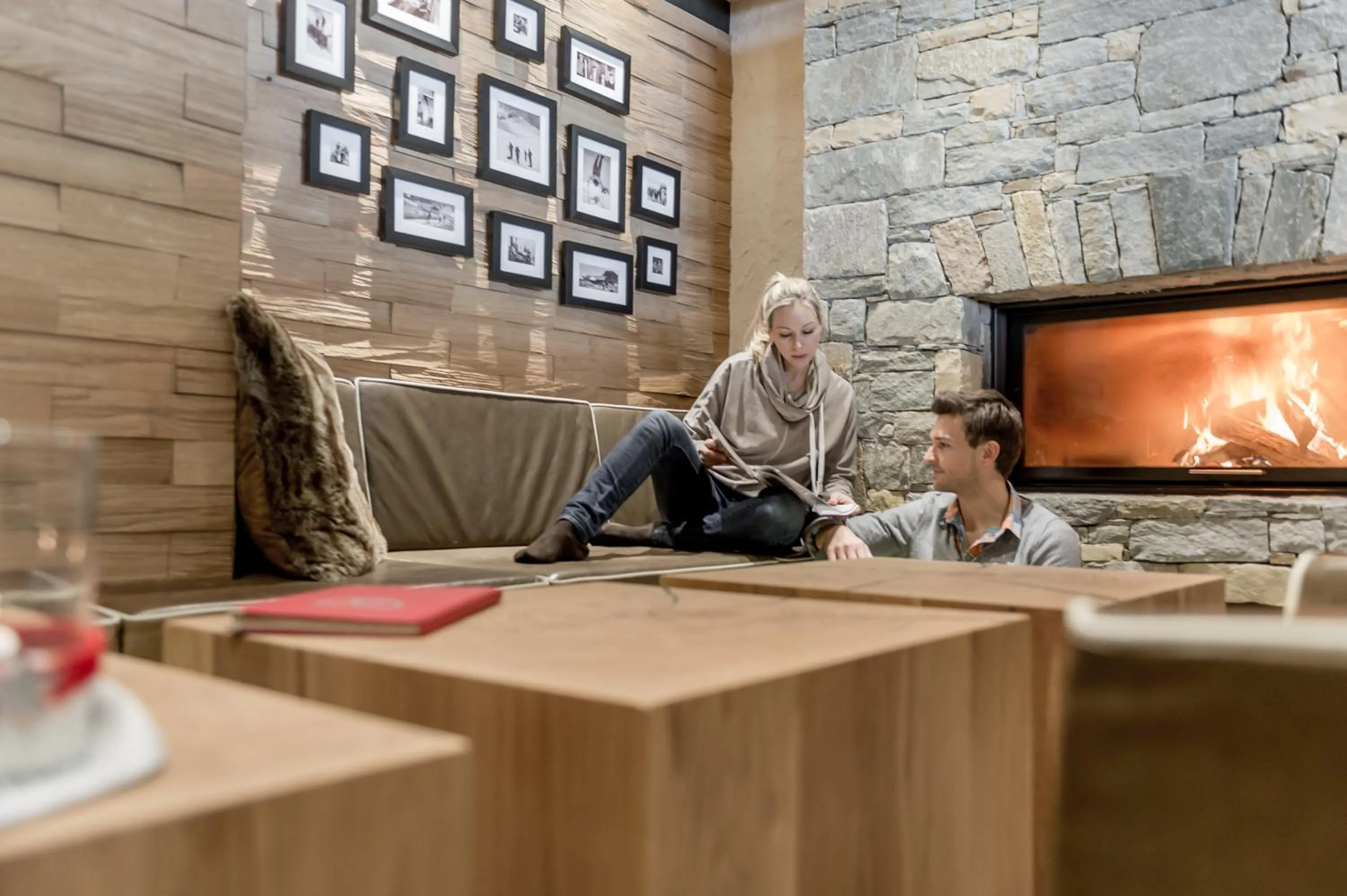 Lounge or bar in Superior Hotel Edelweiss