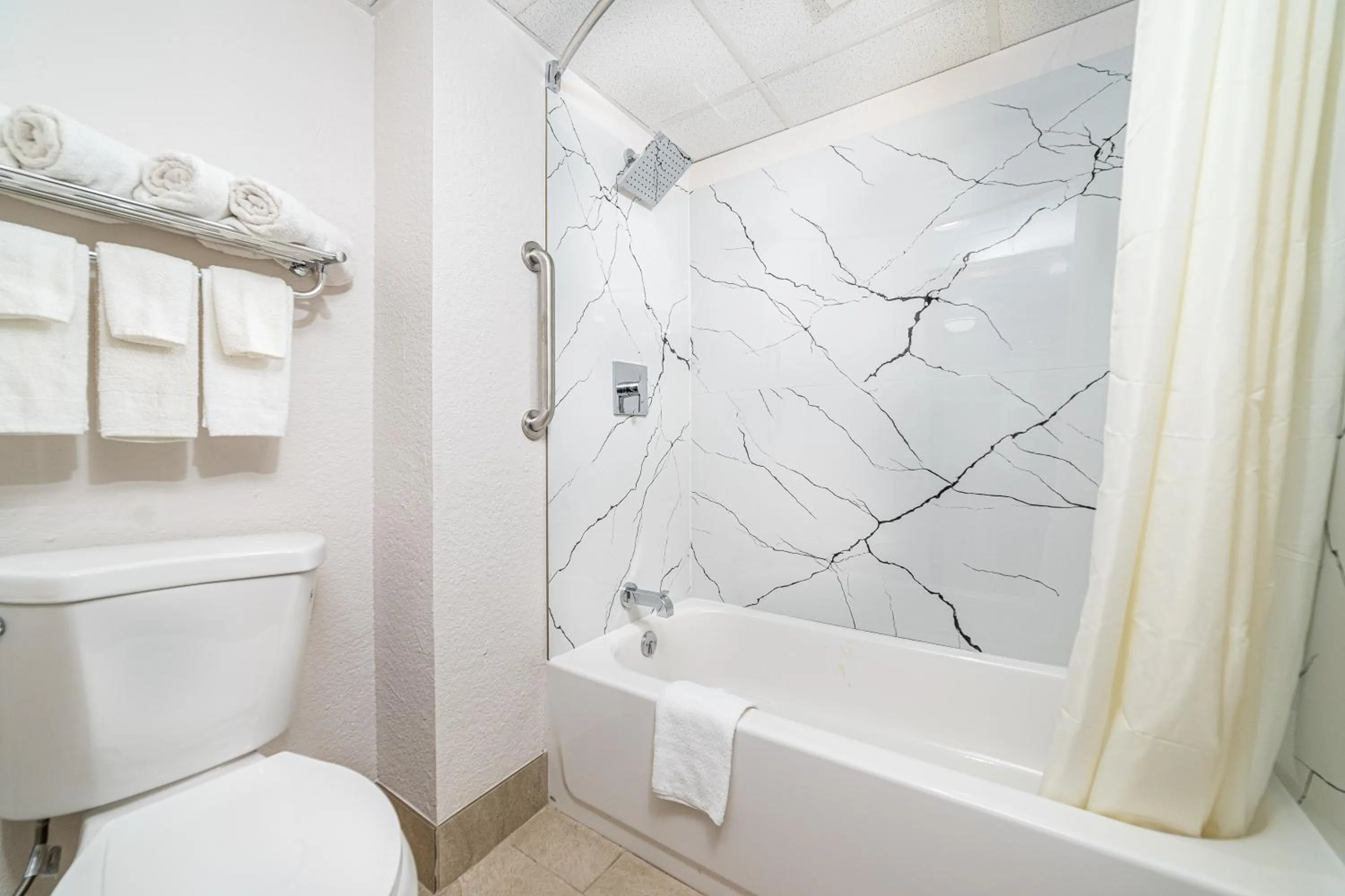 Bathroom in Bear Creek Inn Gatlinburg, TN