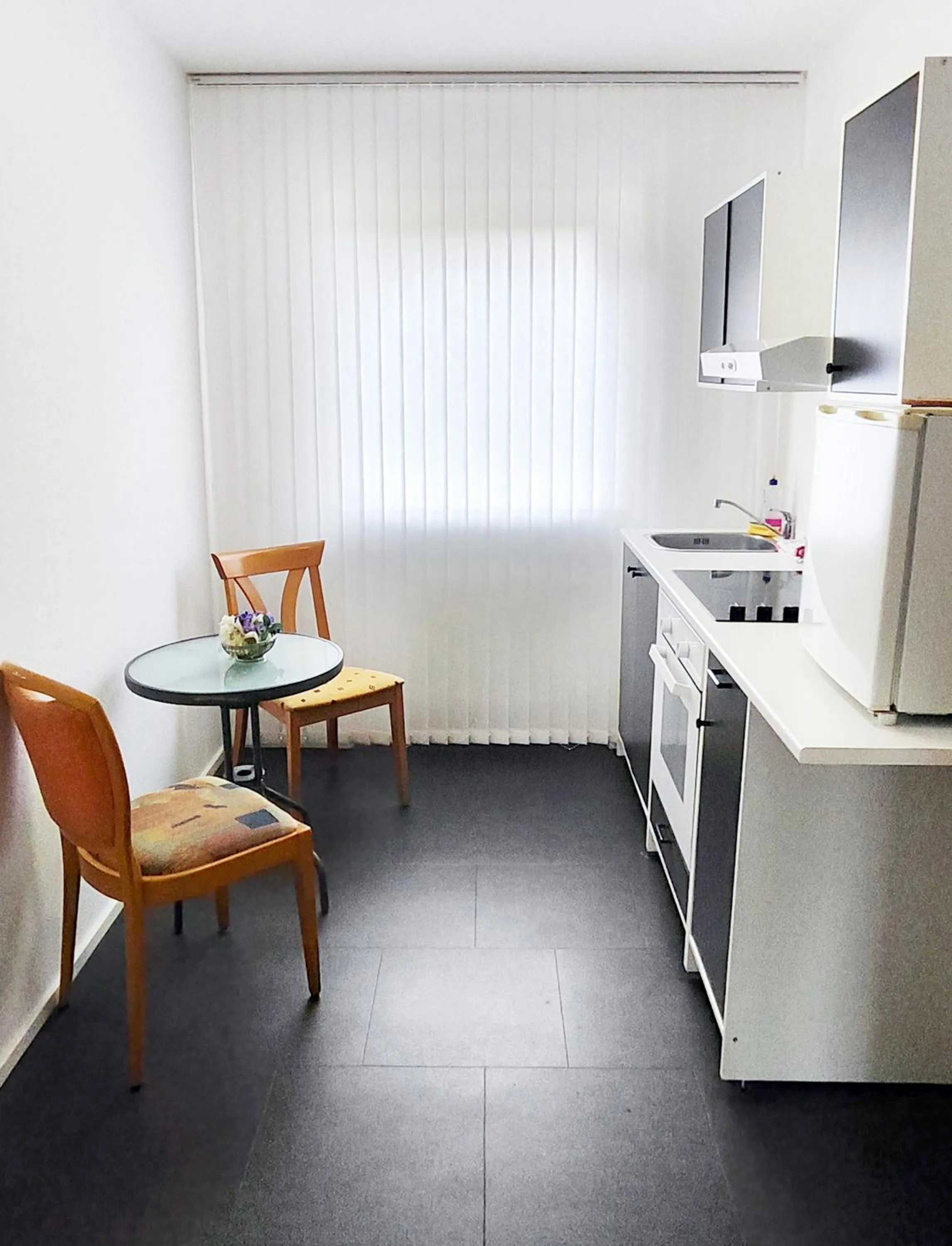 kitchen in Hotel Hellers Twenty Four II -24h-Check-In-