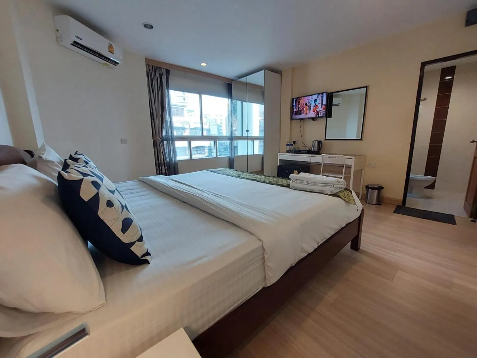 Bed in V Check inn Sukhumvit 22