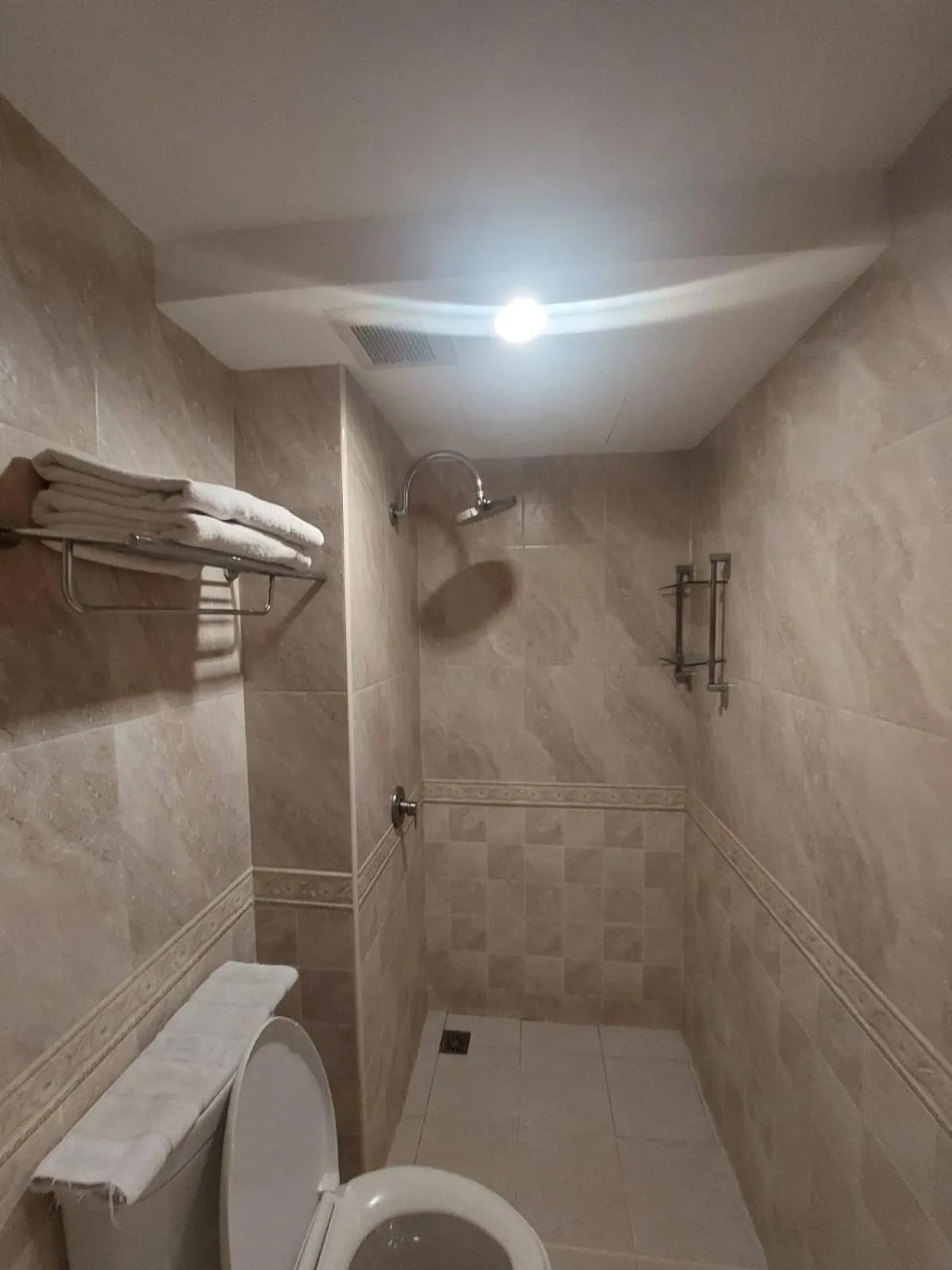 V Check inn Sukhumvit 22