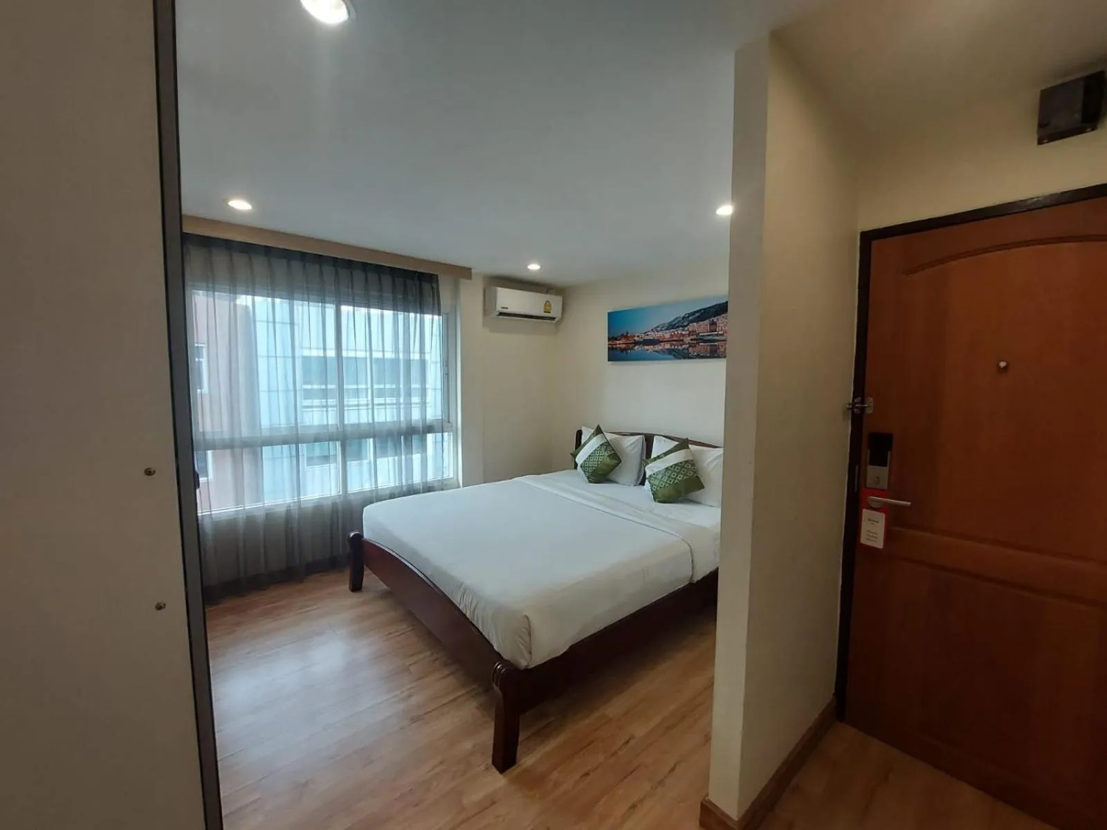 Bed in V Check inn Sukhumvit 22