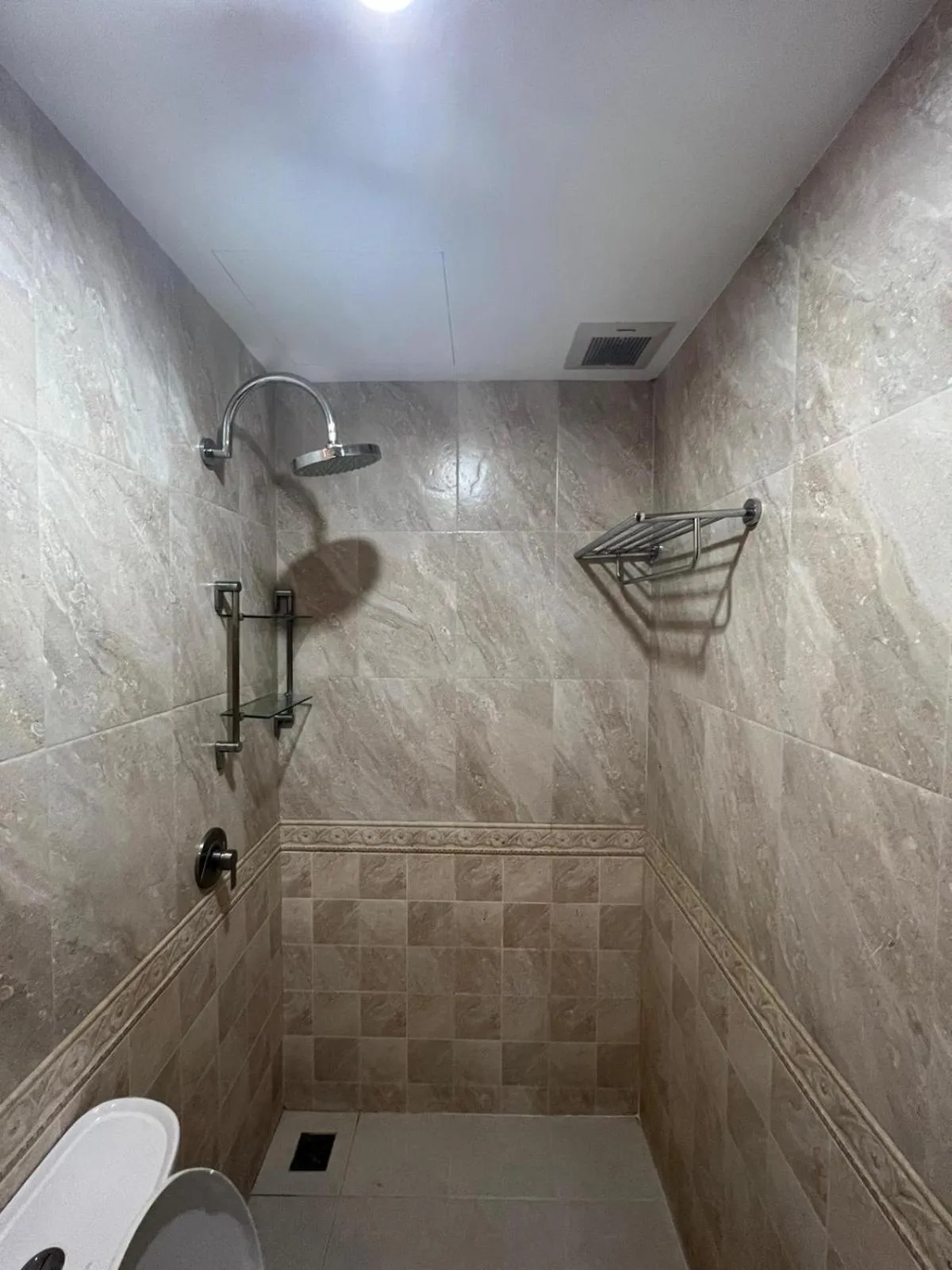 V Check inn Sukhumvit 22