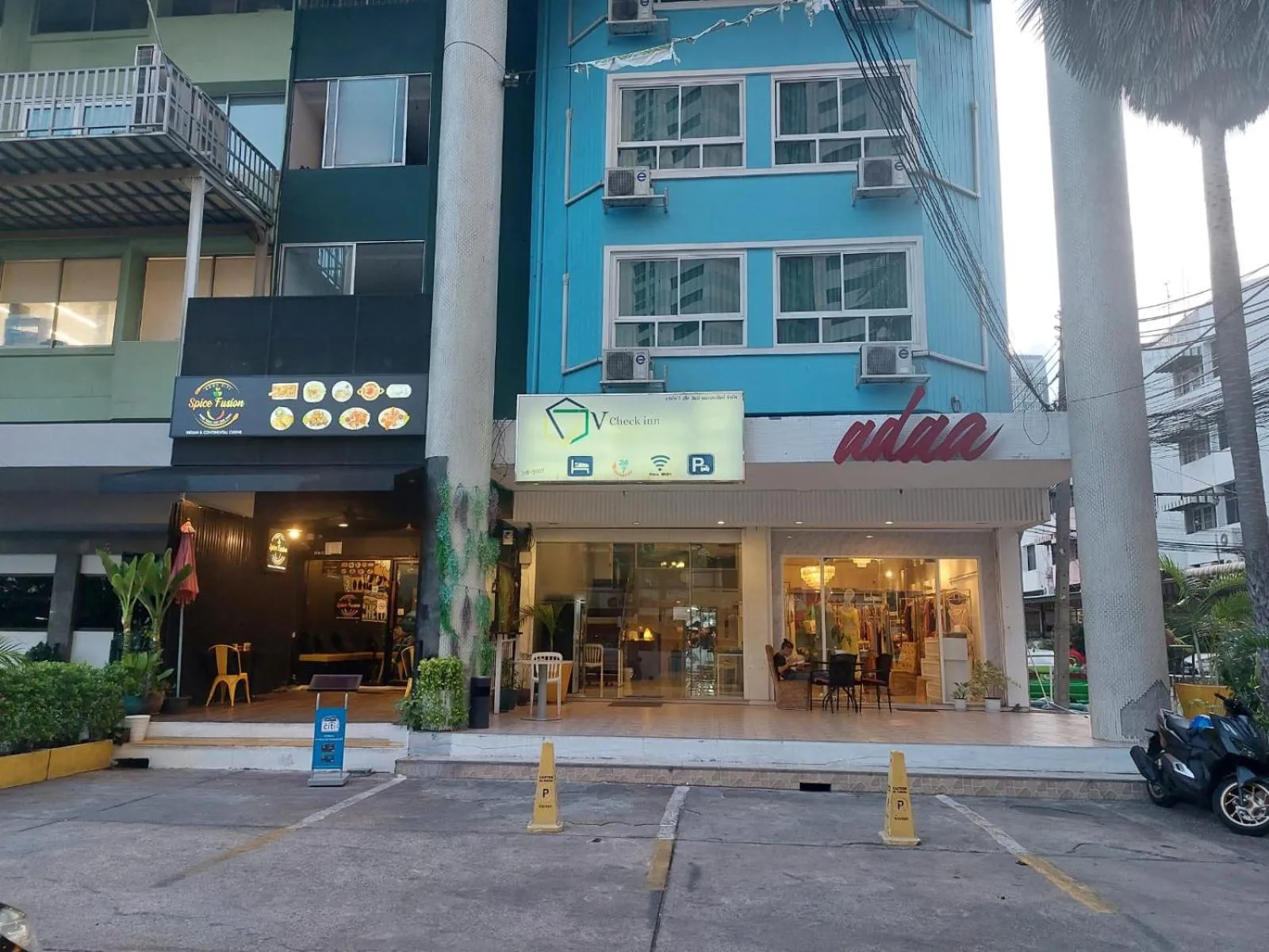 Property building in V Check inn Sukhumvit 22