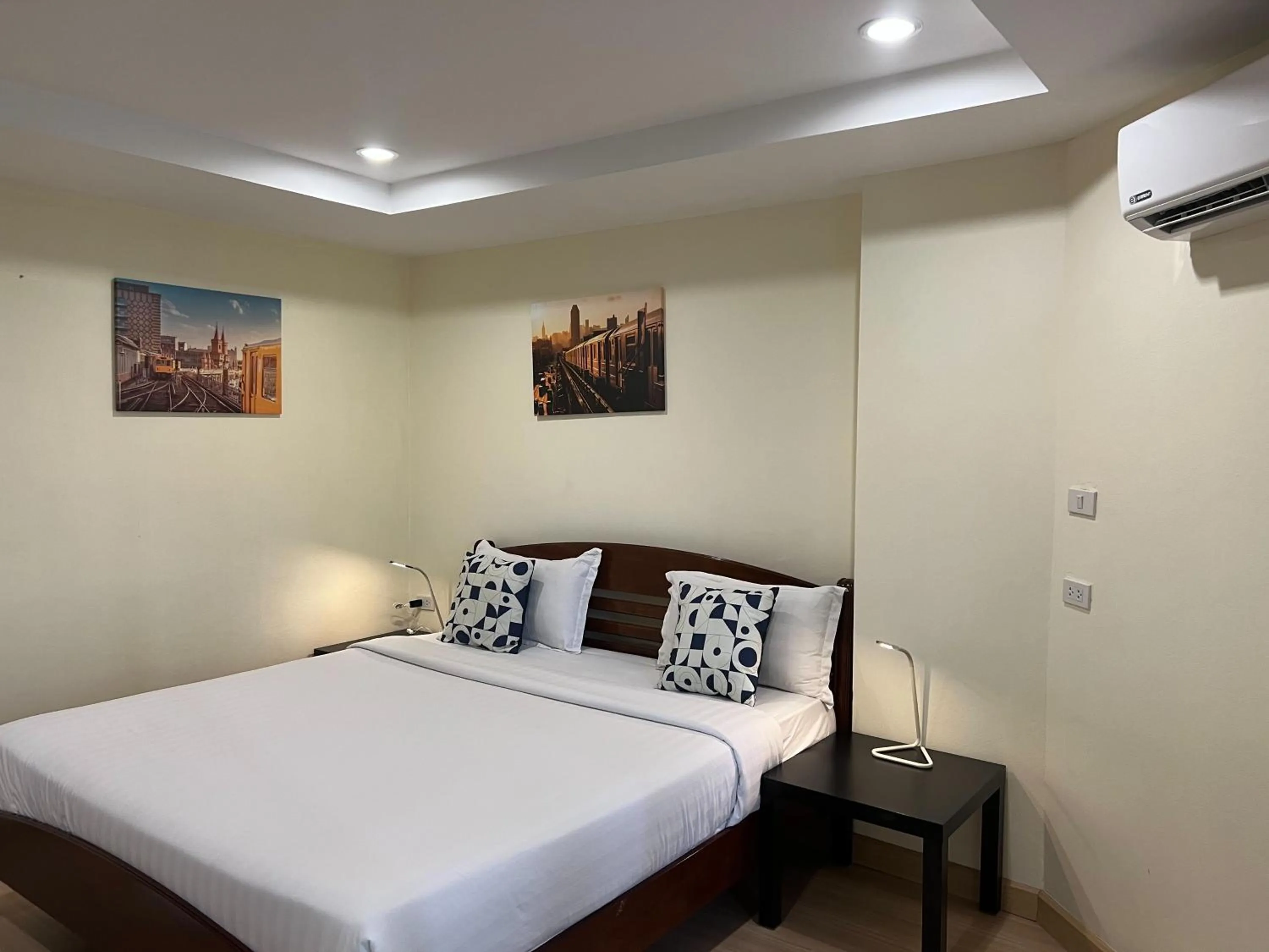 Bed in V Check inn Sukhumvit 22