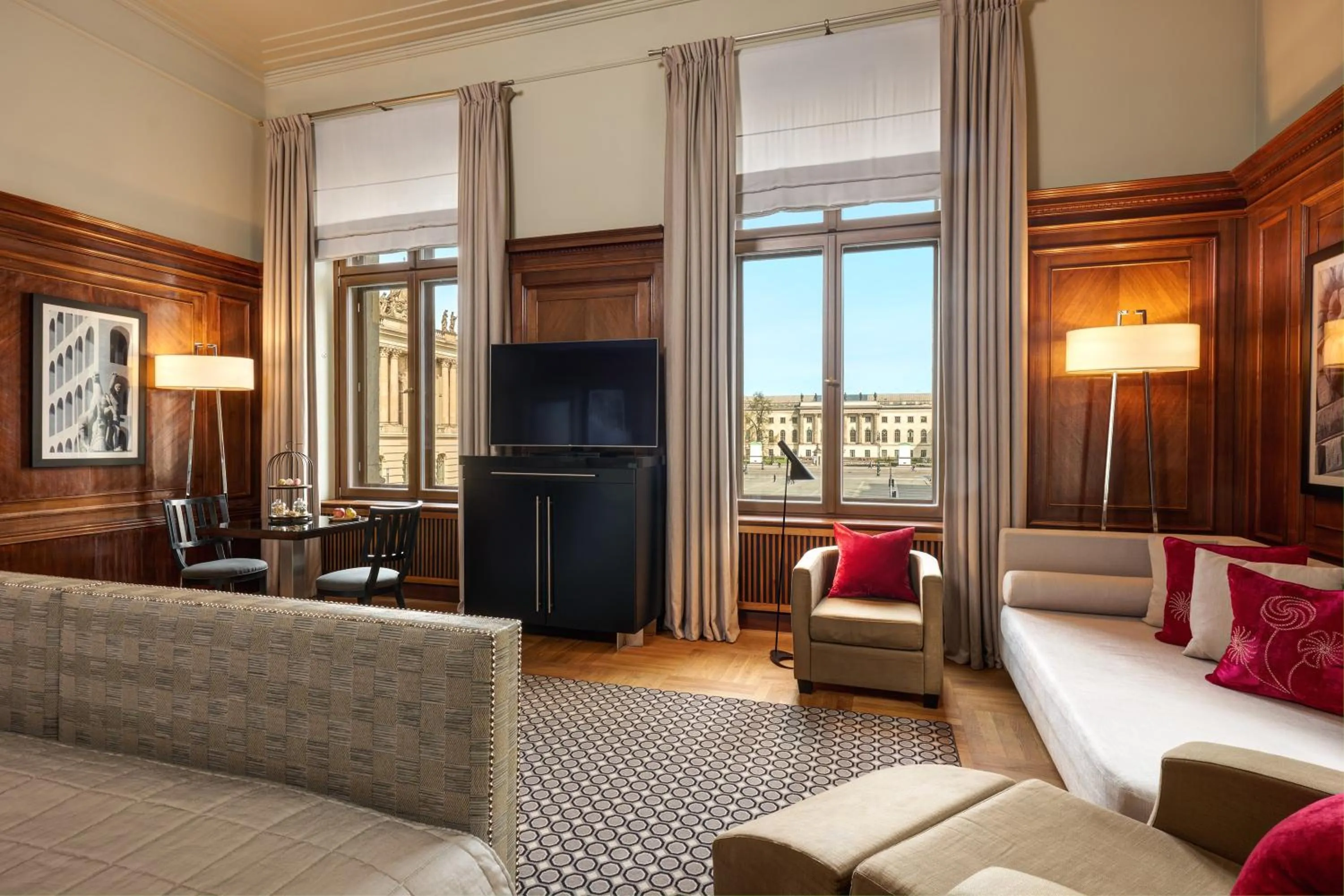 Bed in Hotel De Rome Berlin