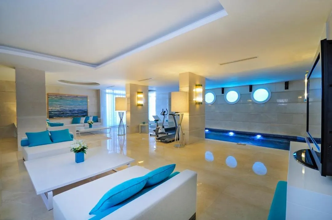 TV and multimedia in Hillstone Bodrum Hotel & Spa