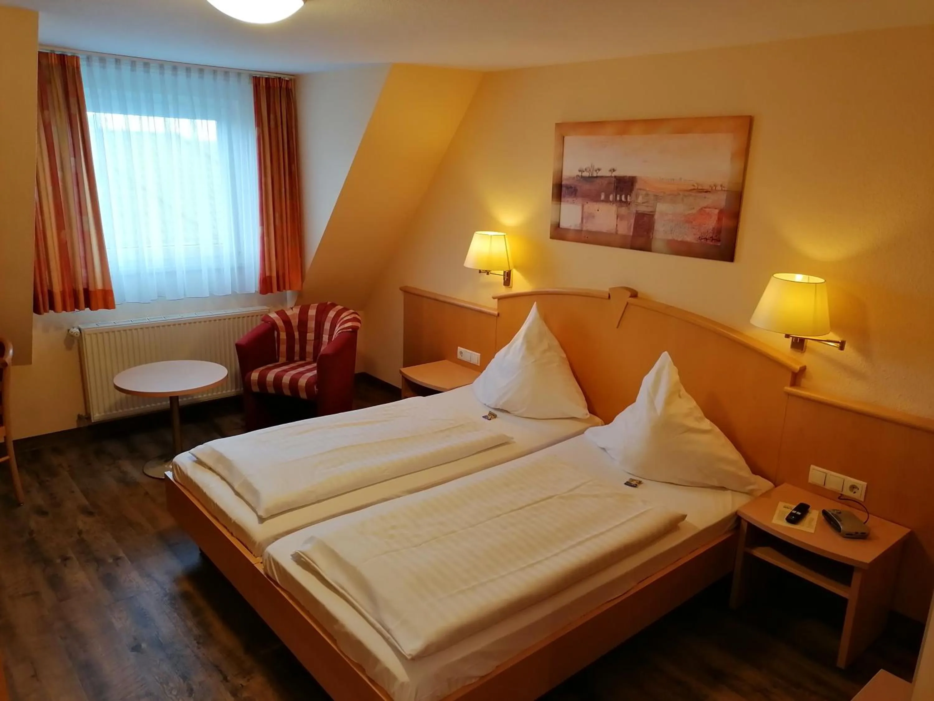 Photo of the whole room, Bed in Landgasthof Niebler