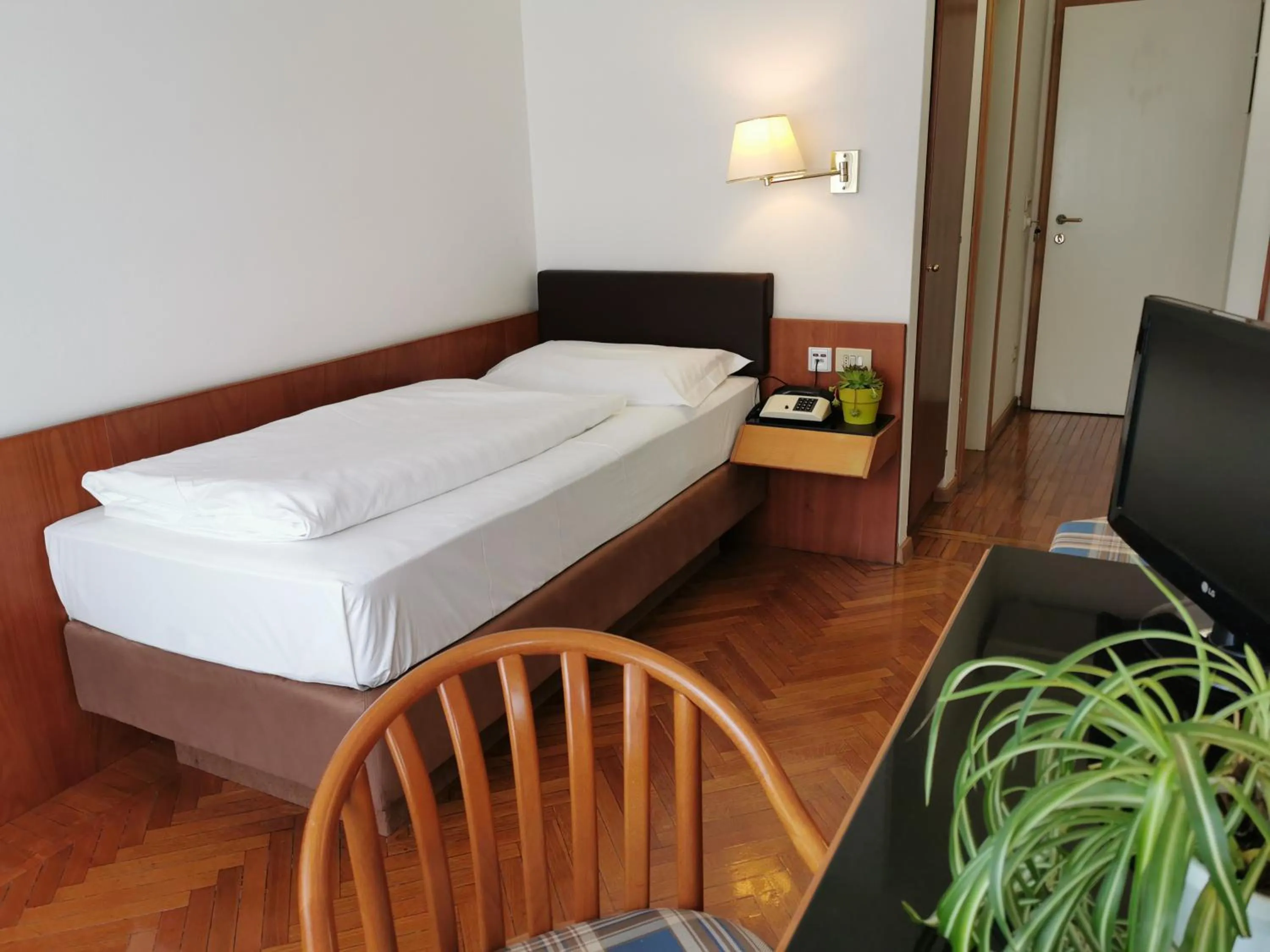 Bedroom, Bed in Hotel Adria