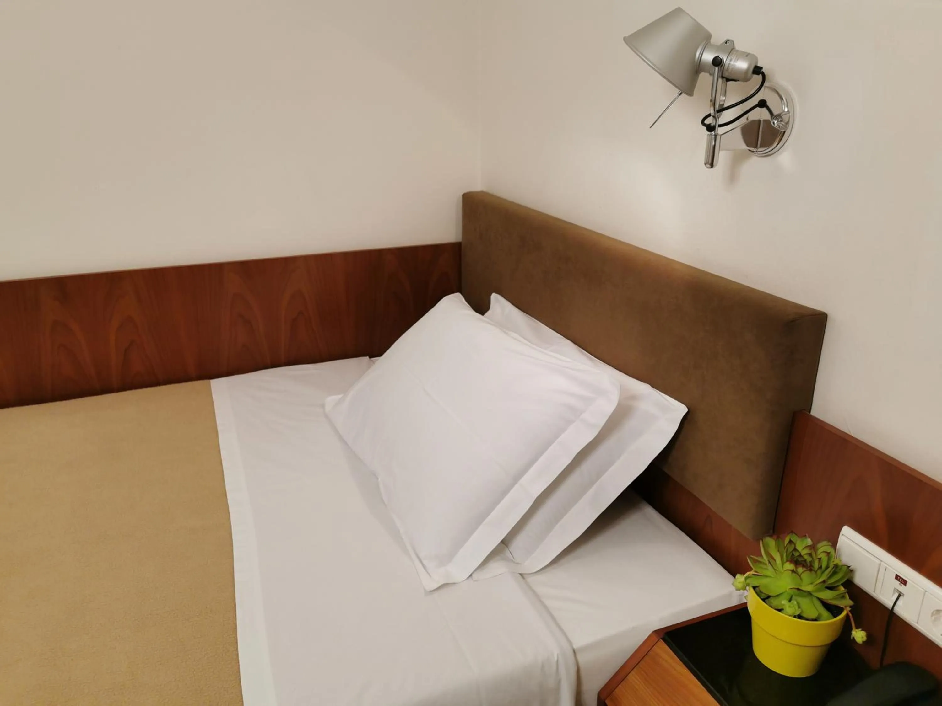 Bed in Hotel Adria