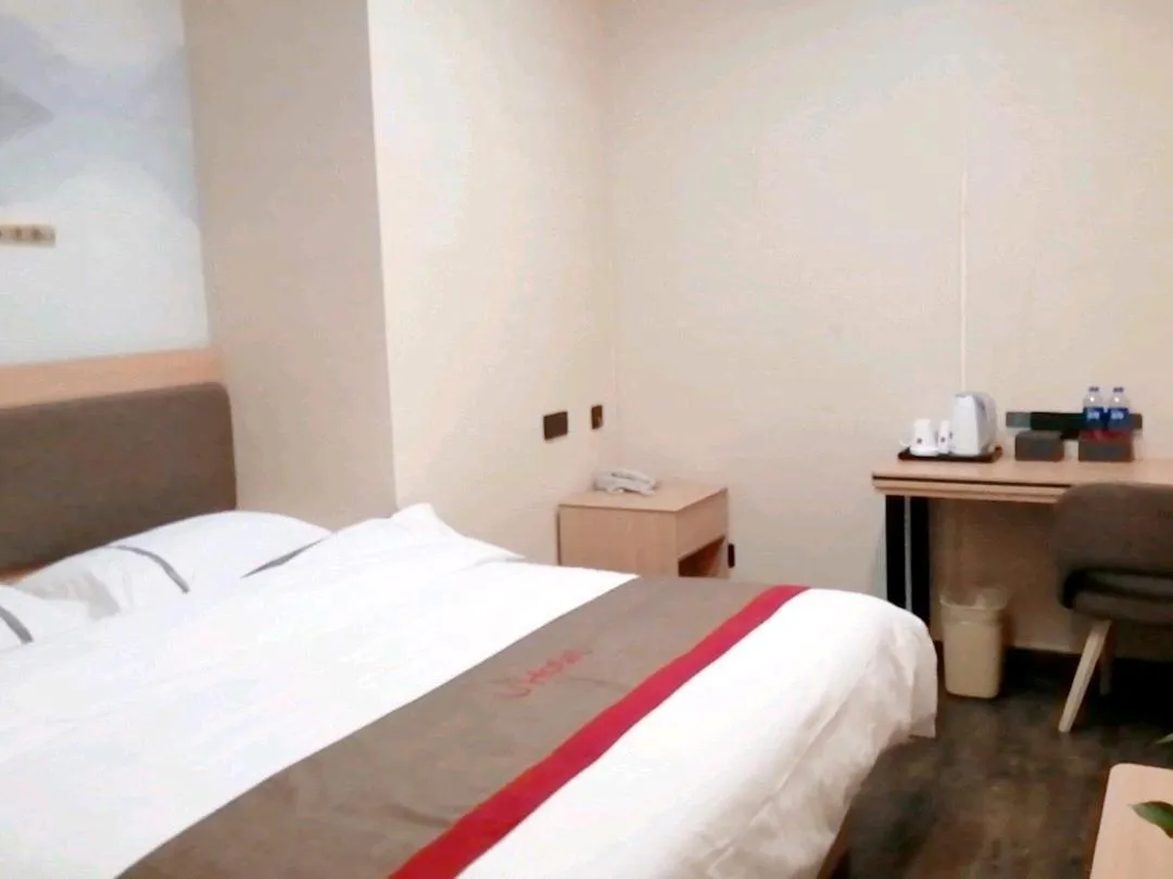 Bed in Thank Inn Chain Hotel Hebei Baoding Wangdu County Bus Station