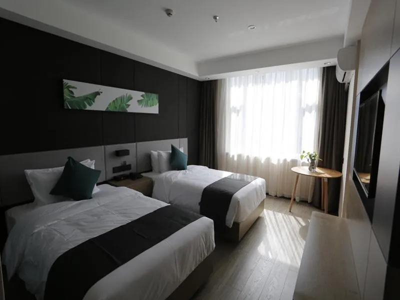 Up and In Kashgar Xiyu Avenue Food Street