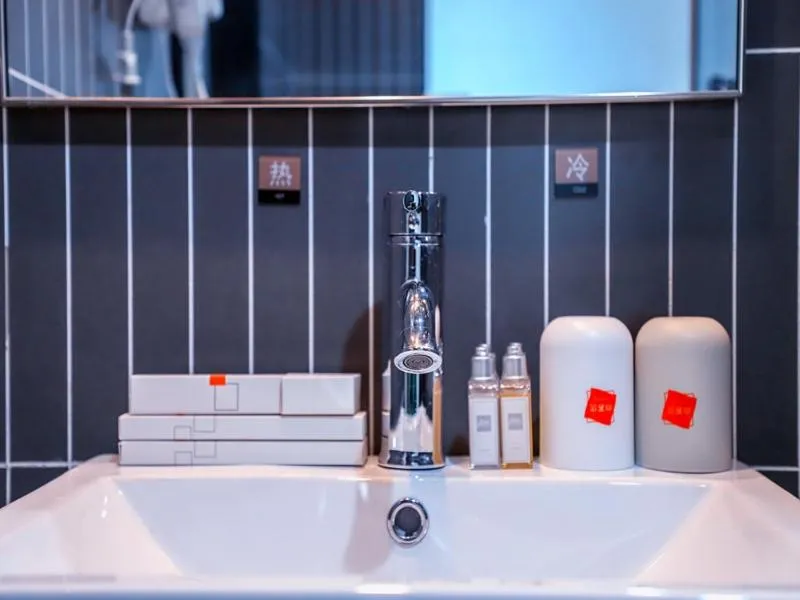 Thank Inn Chain Hotel Shanxi Yuncheng Ruicheng County Dongmao Plaza Store