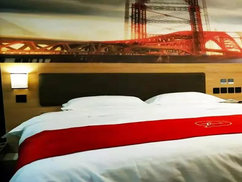 Bed in Thank Inn Chain Hotel Jiangsu Nantong Chongchuan District Century Plaza Nantong University