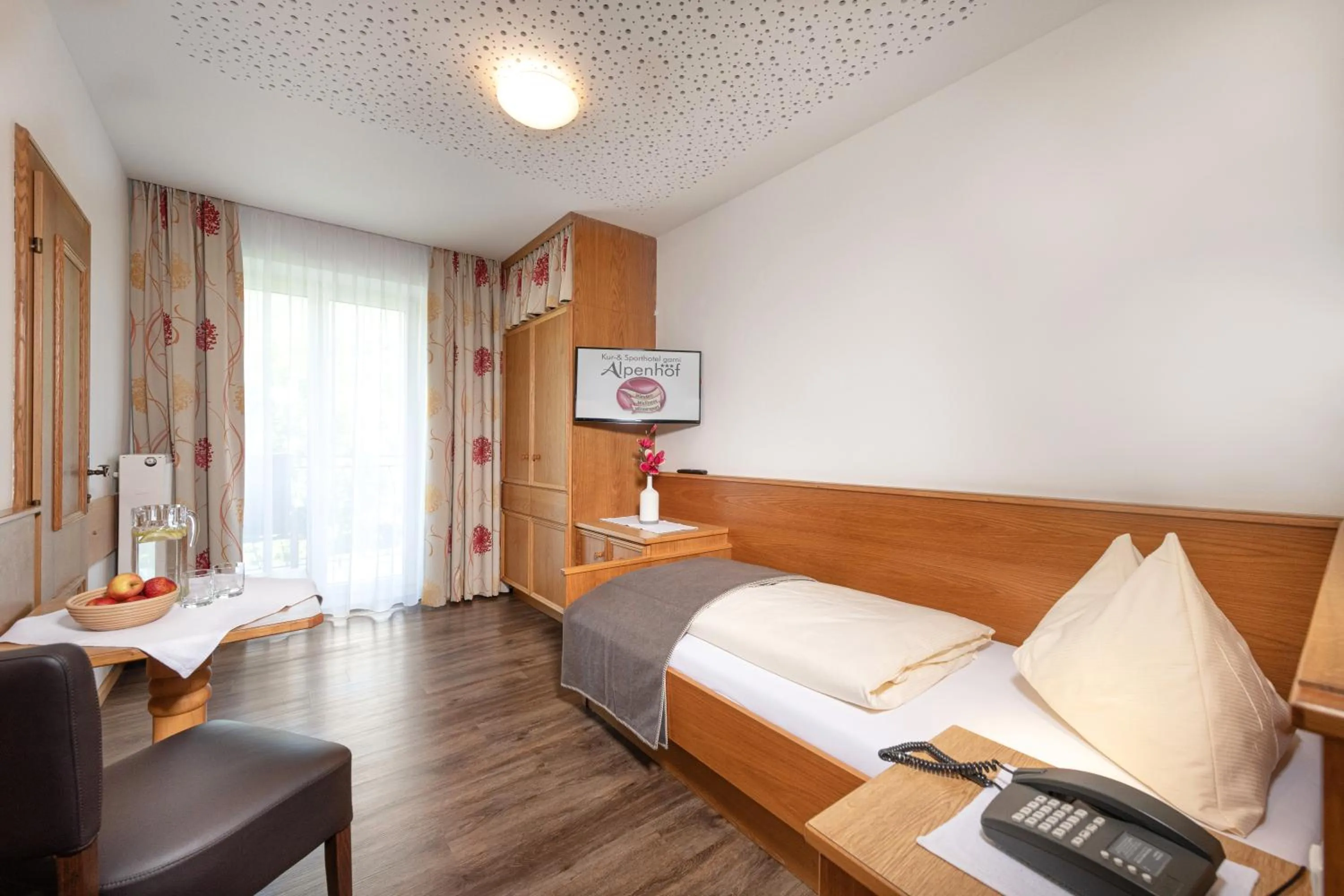 Bedroom, Bed in Hotel Alpenhof - New Sauna Area