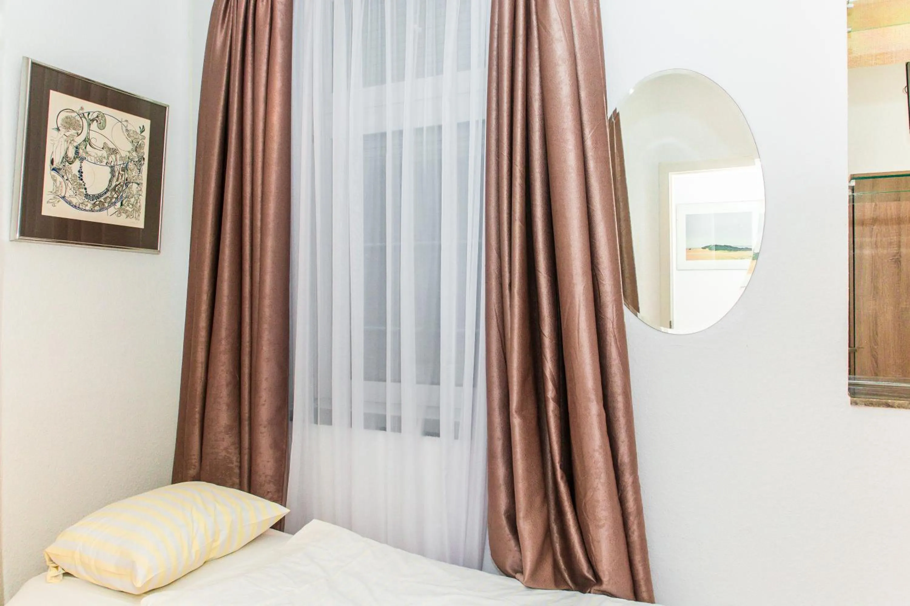 Other, Bed in City Hotel Storch