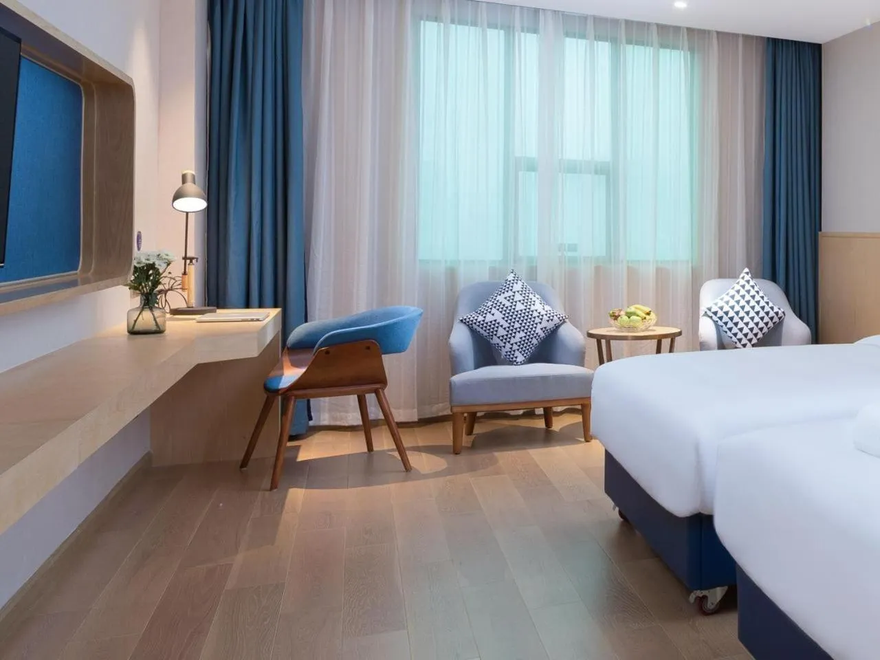 Bed in Shenzhen Universide-Senter＆BaoHe Road Kyriad Marvelous Hotel