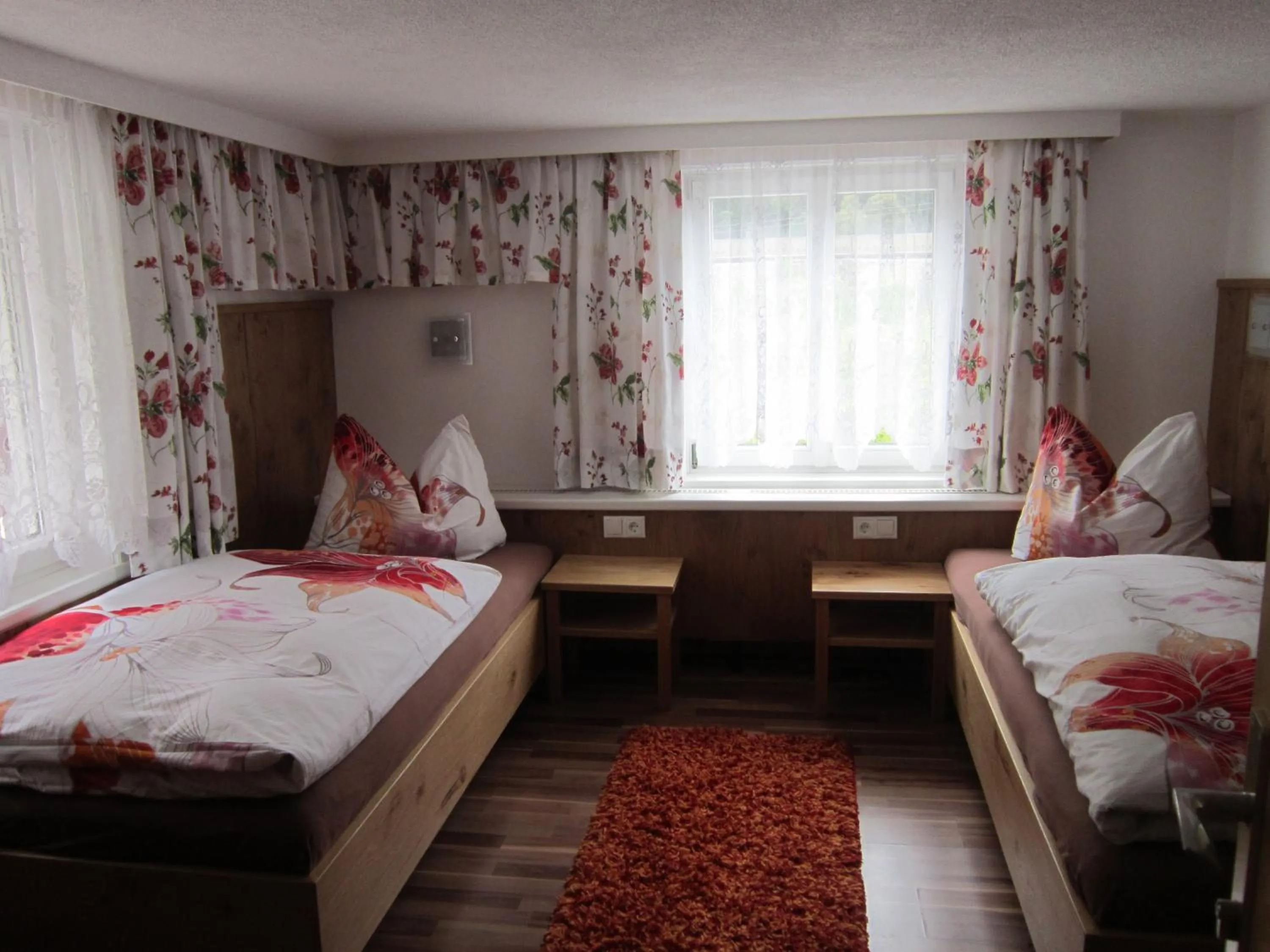 Photo of the whole room, Bed in Haus Jochum