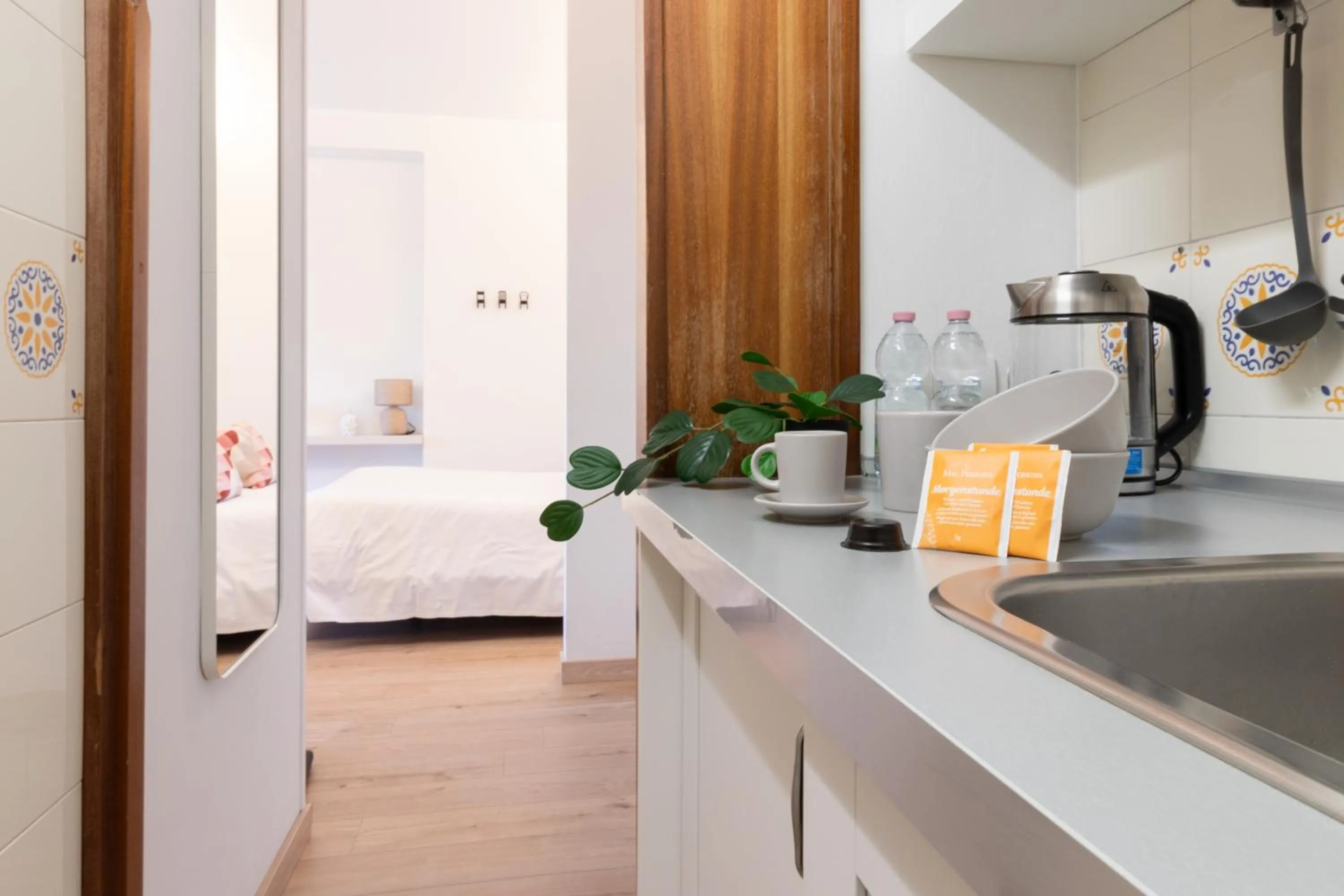 kitchen, Bed in Appartamento con Terrazza Fronte Mare