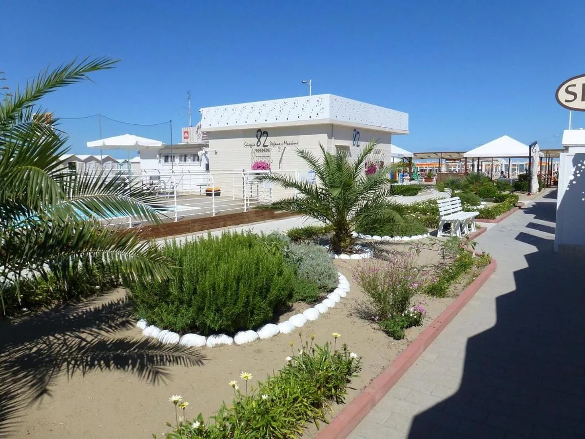 Street view in Appartamento con Terrazza Fronte Mare