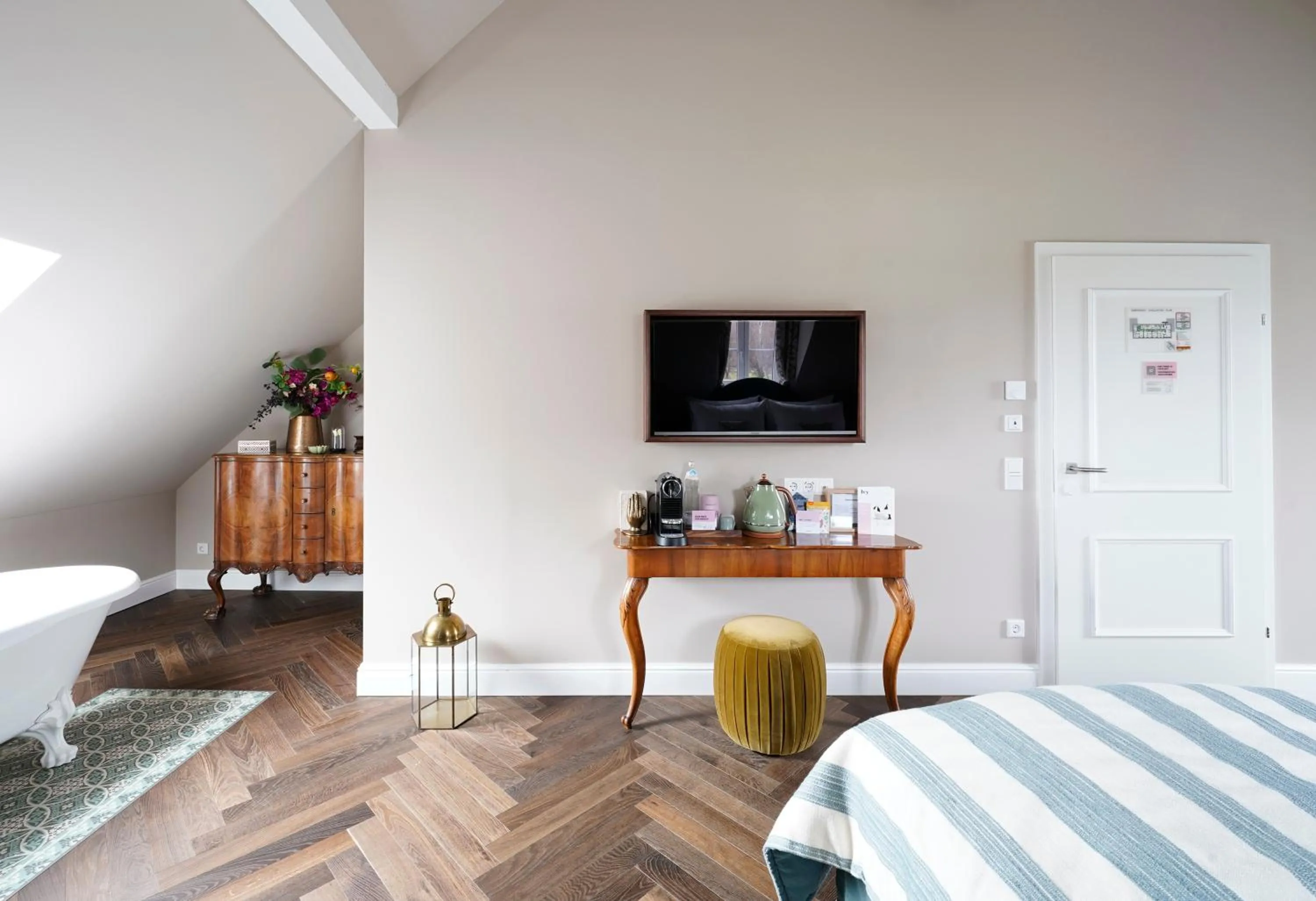 TV and multimedia, Bed in Numa Salzburg Ivy