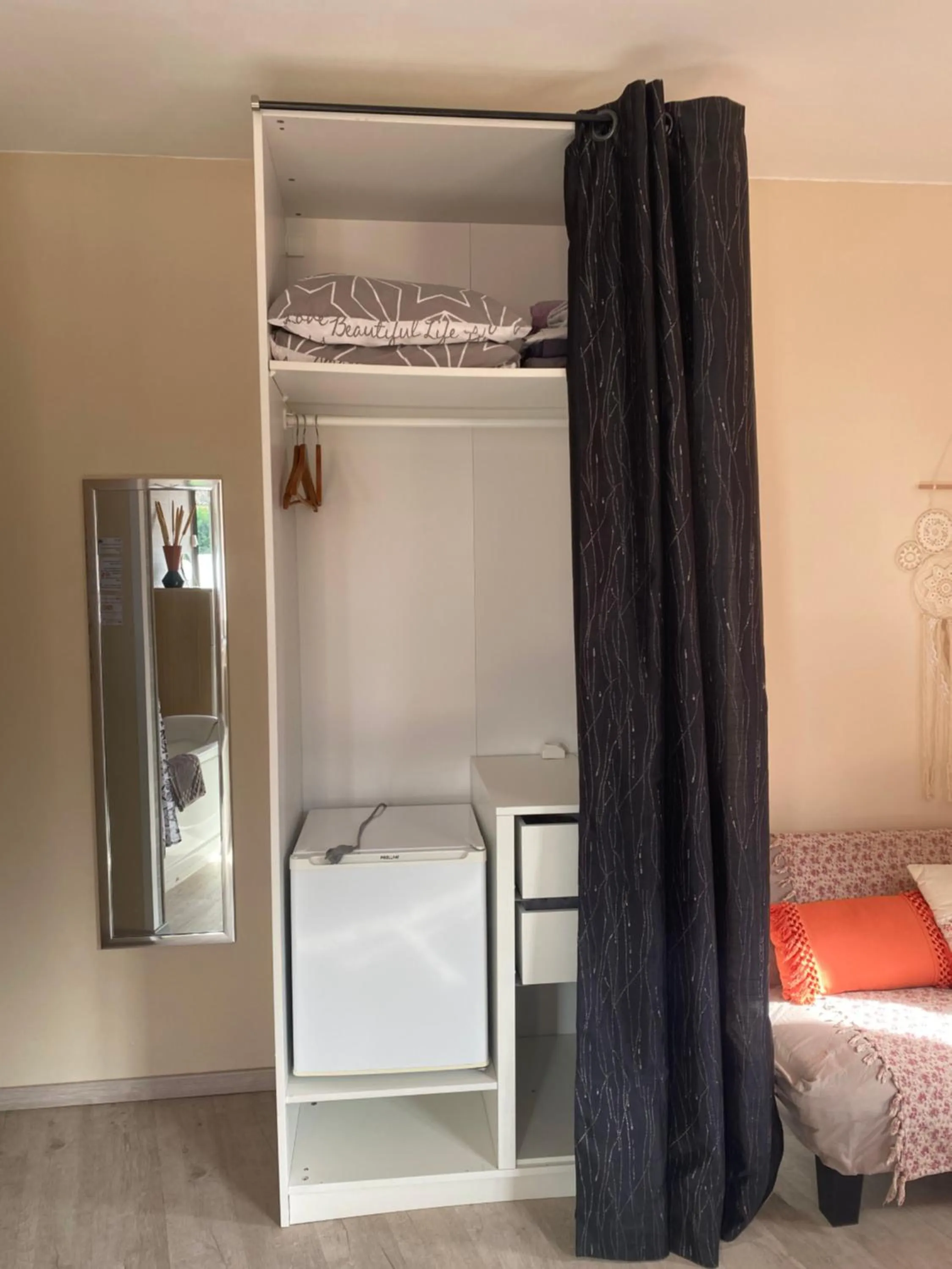 Bedroom, Bed in Chambre d’hôtes vaucluse