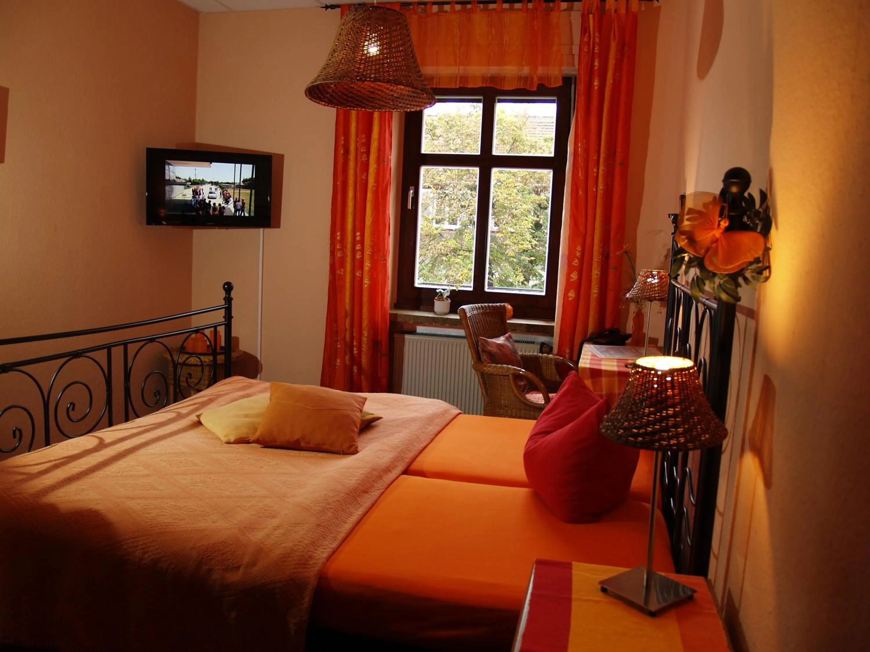 Photo of the whole room, Bed in Hermanns Hotel Zum Goldenen Stern