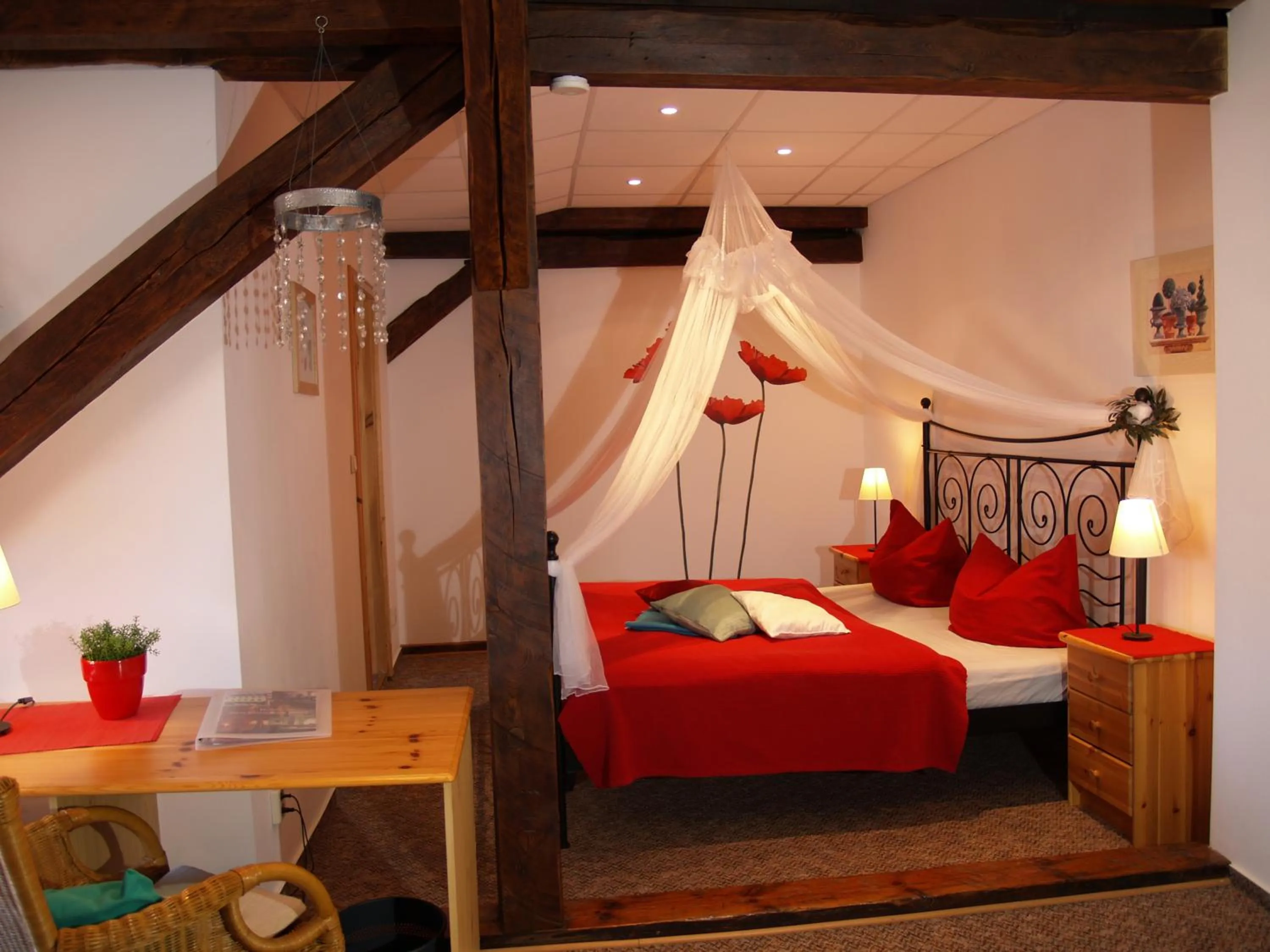 Decorative detail, Bed in Hermanns Hotel Zum Goldenen Stern