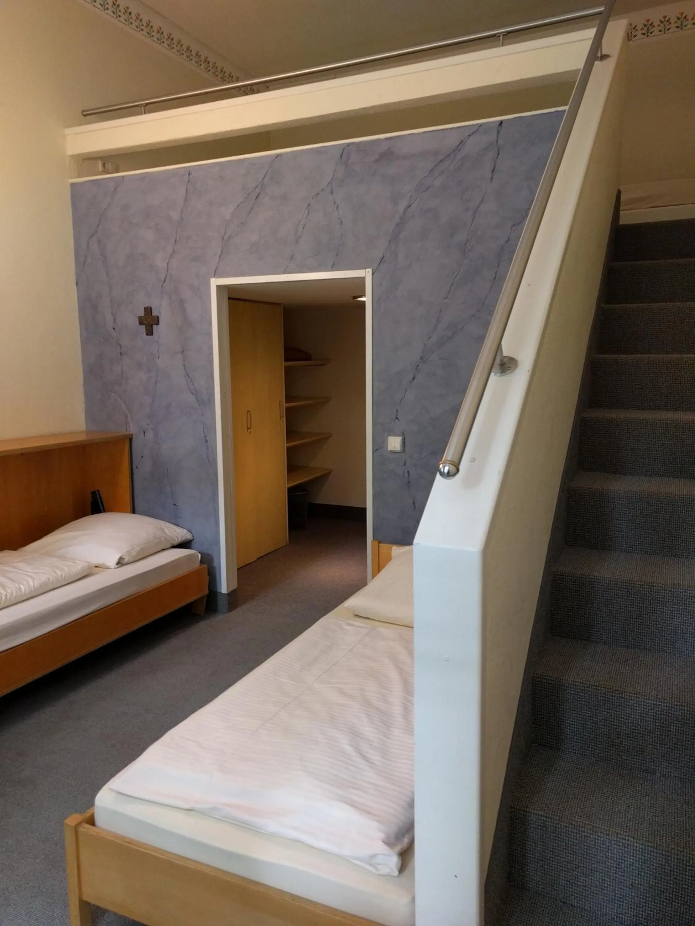 Bed in Tagungshaus Reimlingen