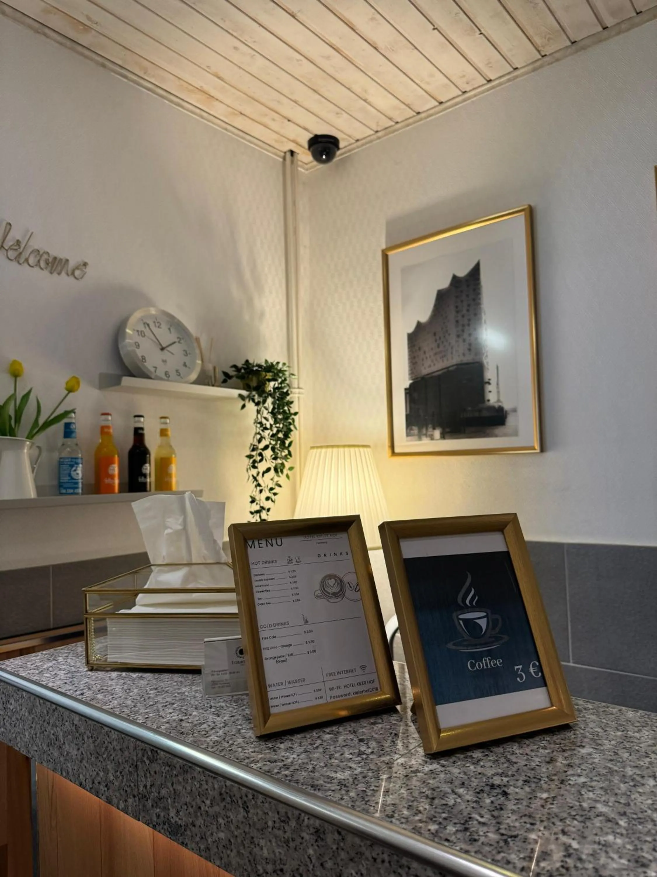 Hotel Kieler Hof - Hamburg Central Station