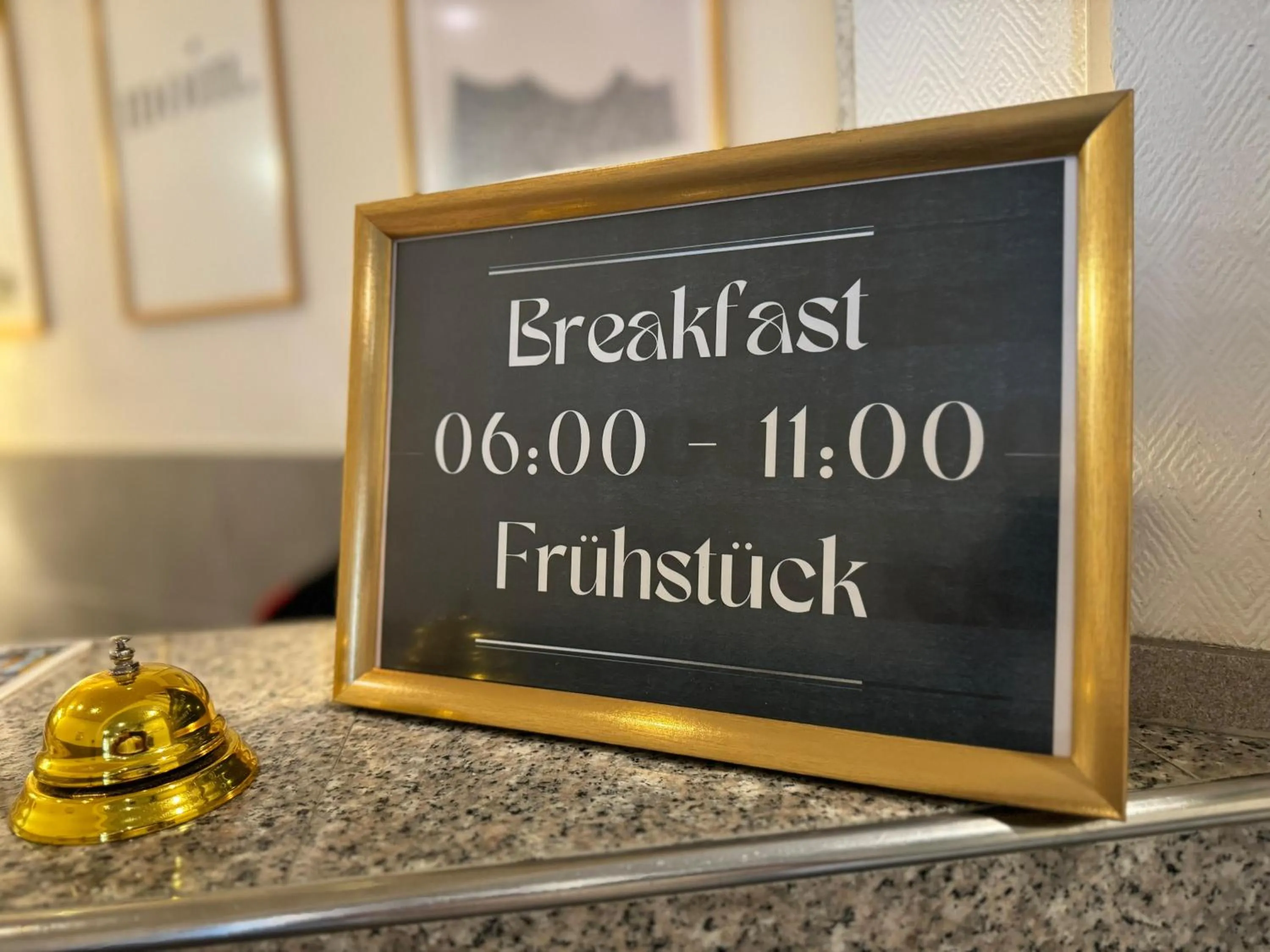 Restaurant/places to eat in Hotel Kieler Hof - Hamburg Central Station